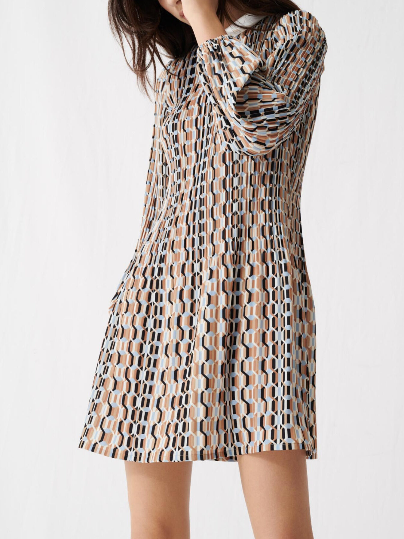peter pan collar mini dress