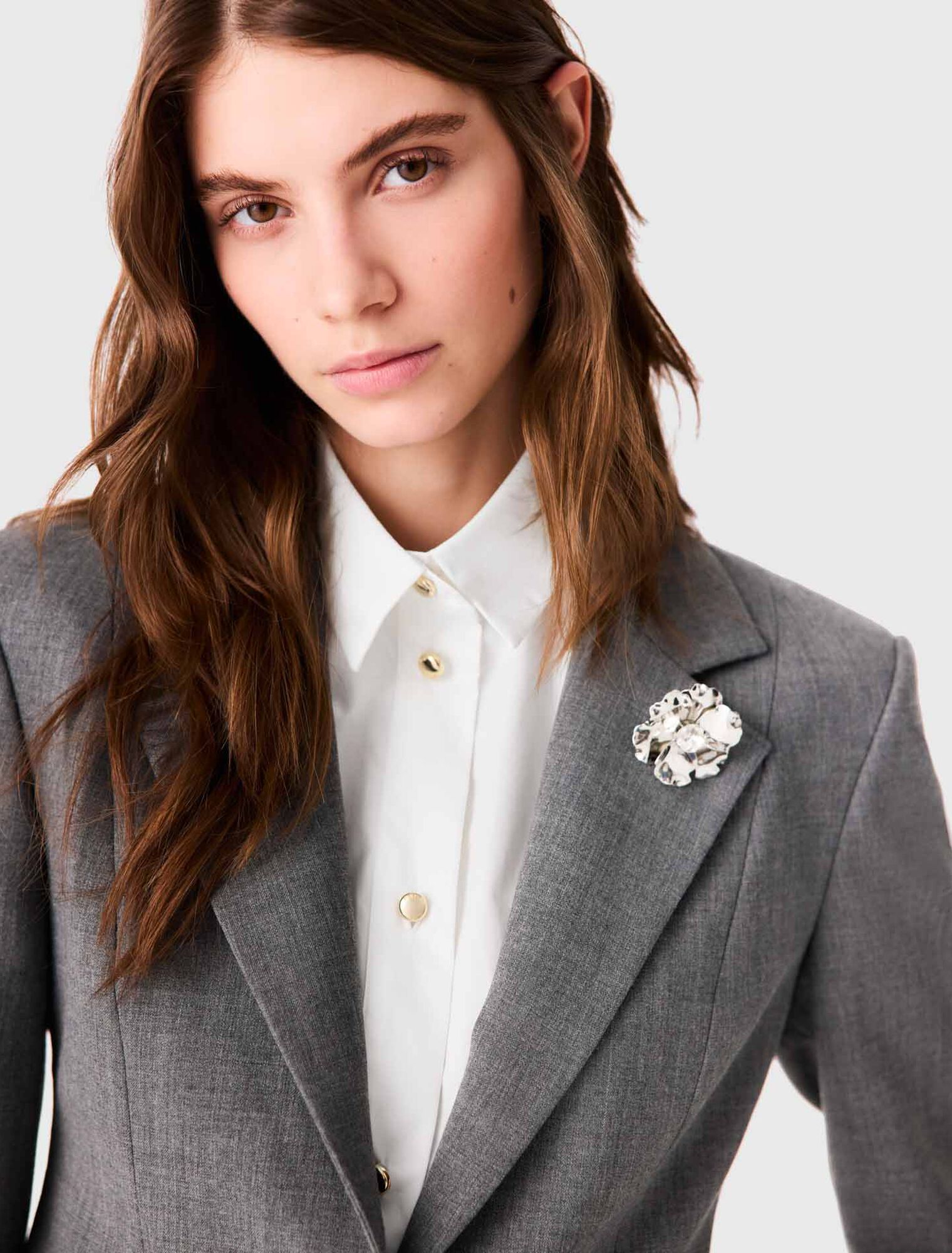 Short Bar-style suit jacket
