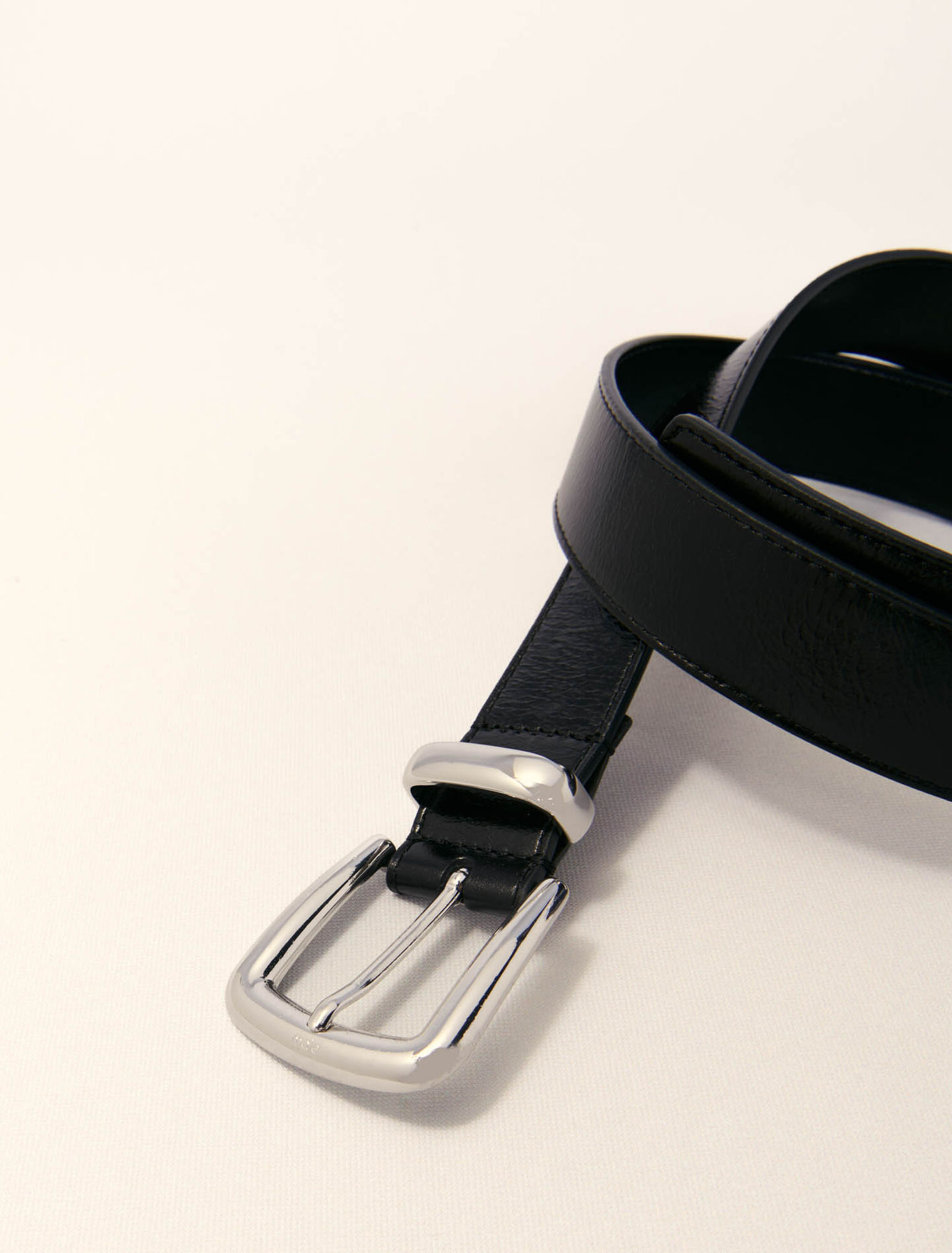 Leather belt with square buckle