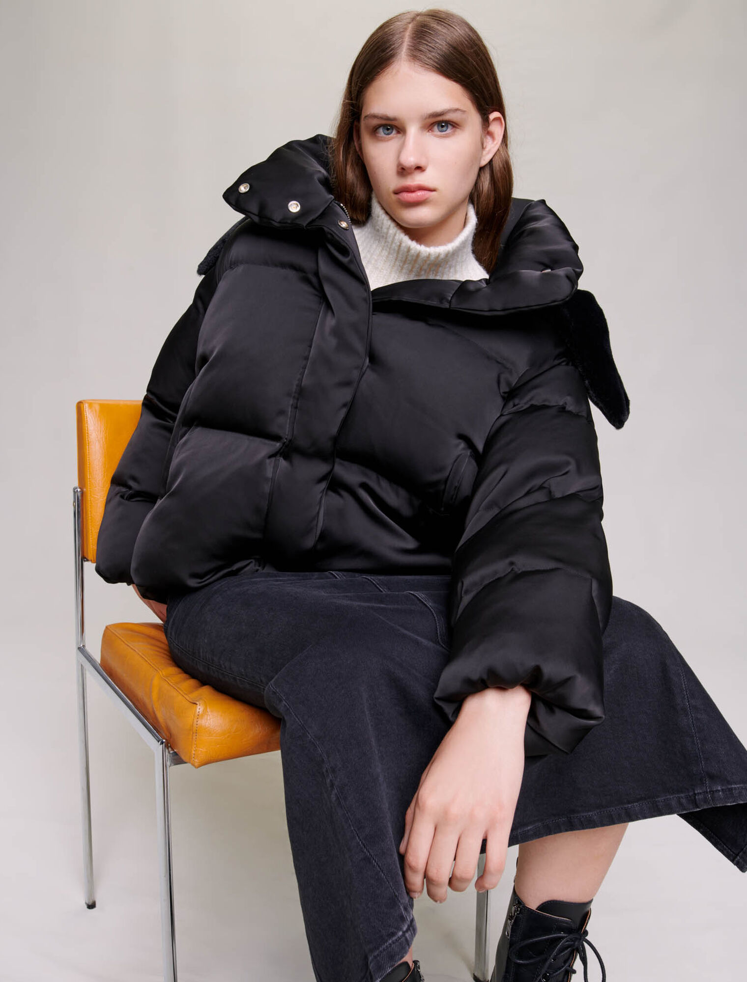 Short satiny quilted puffer jacket