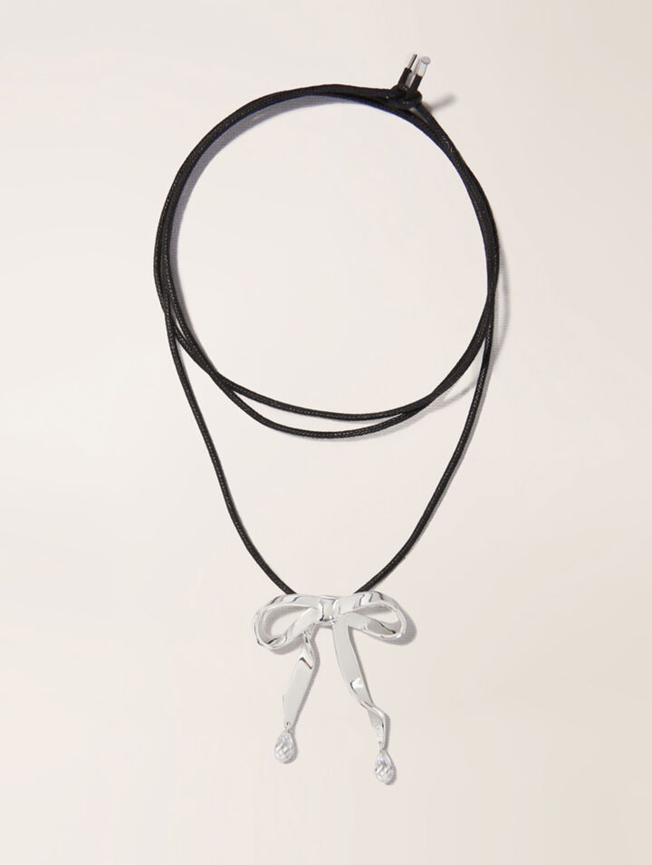 Silver bow necklace