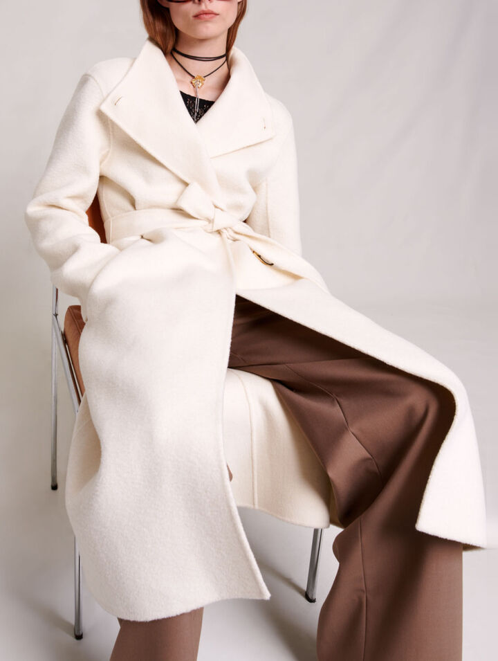 Mid-length coat with tie fastening