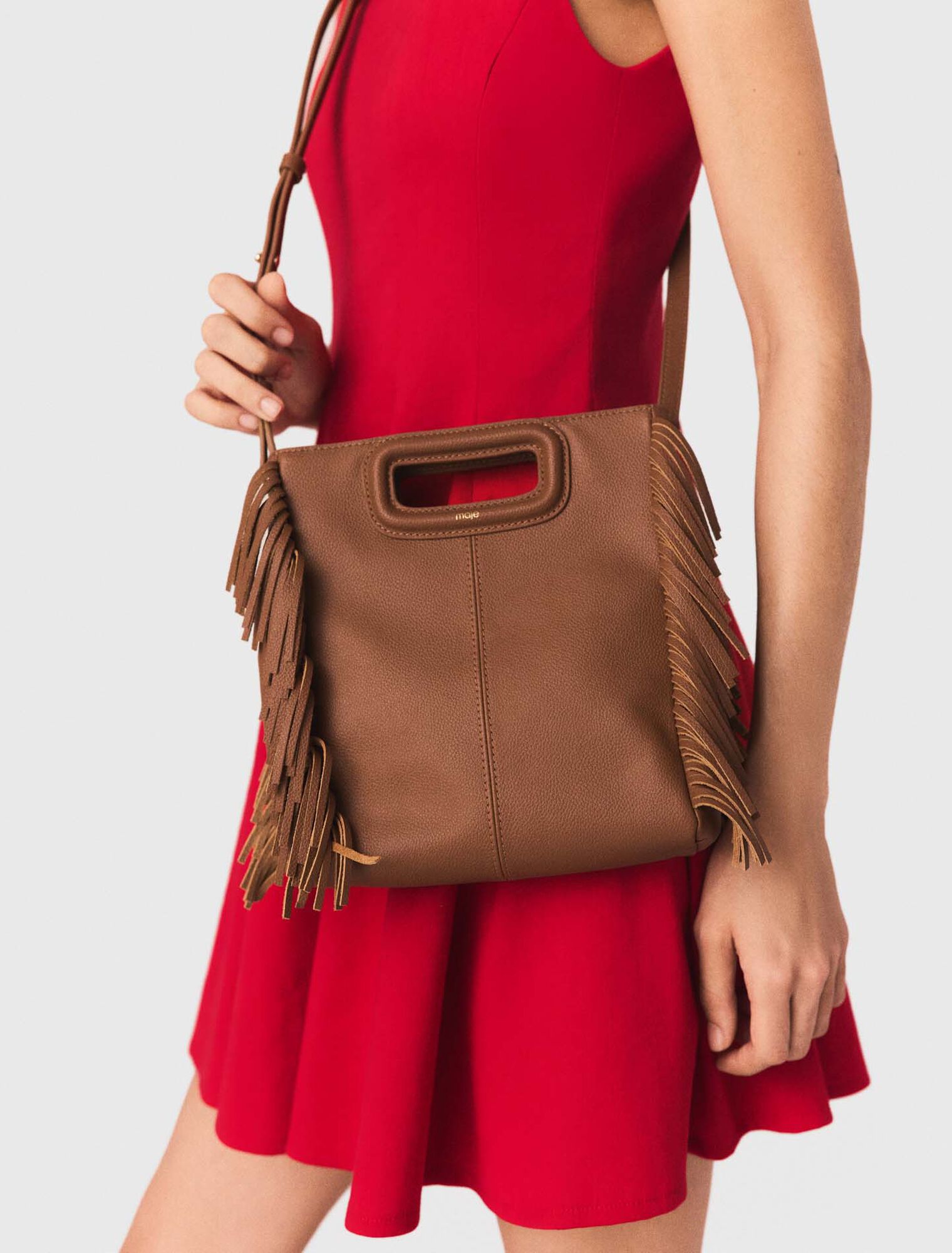 Grained leather M bag