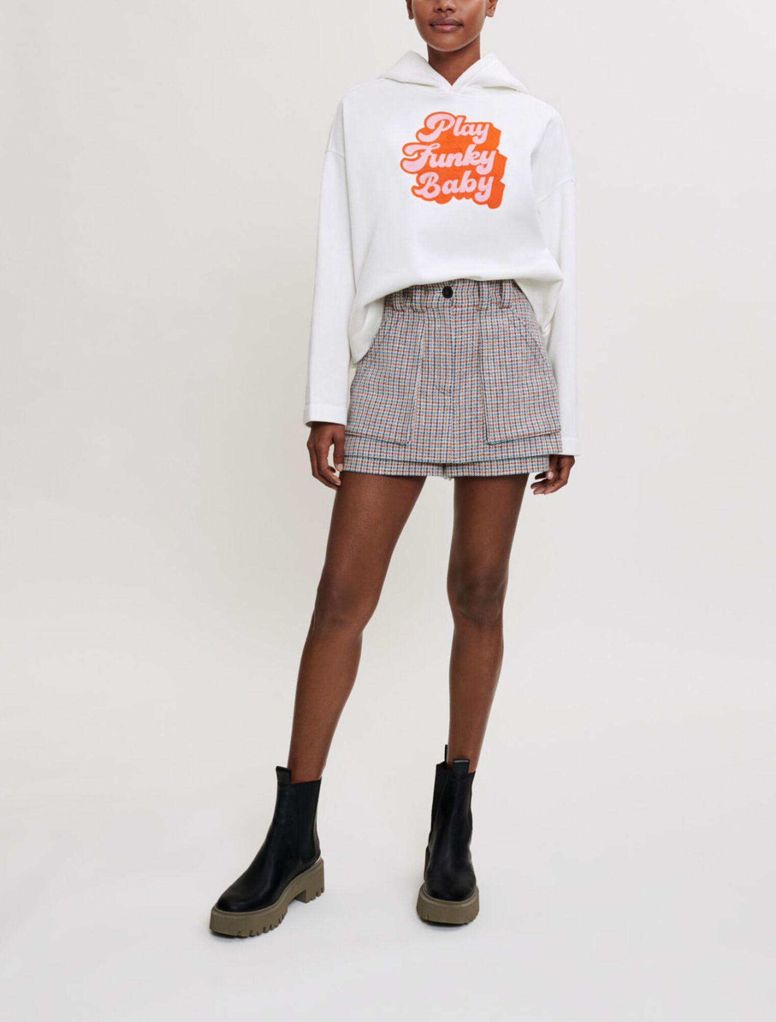 70’s-style embroidered sweatshirt