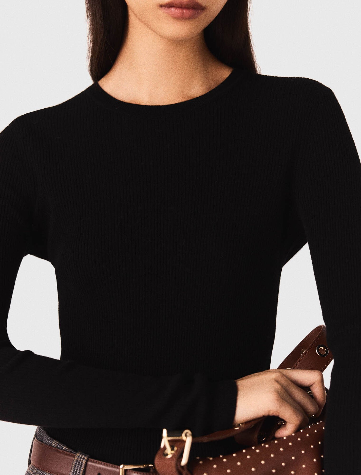 Second-skin round neck jumper