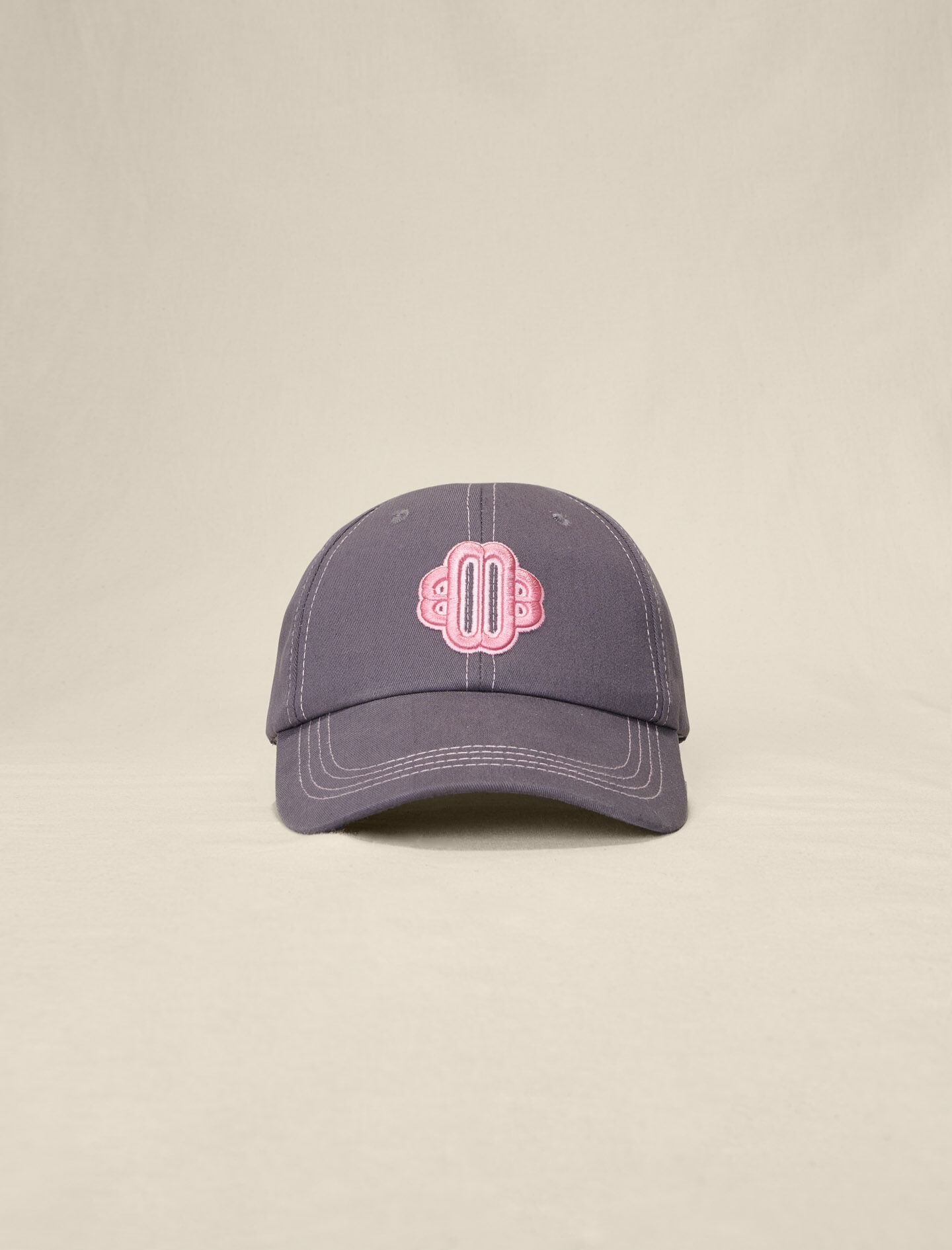 Cotton cap with gold-tone buckle Black / Gray For Women | Maje
