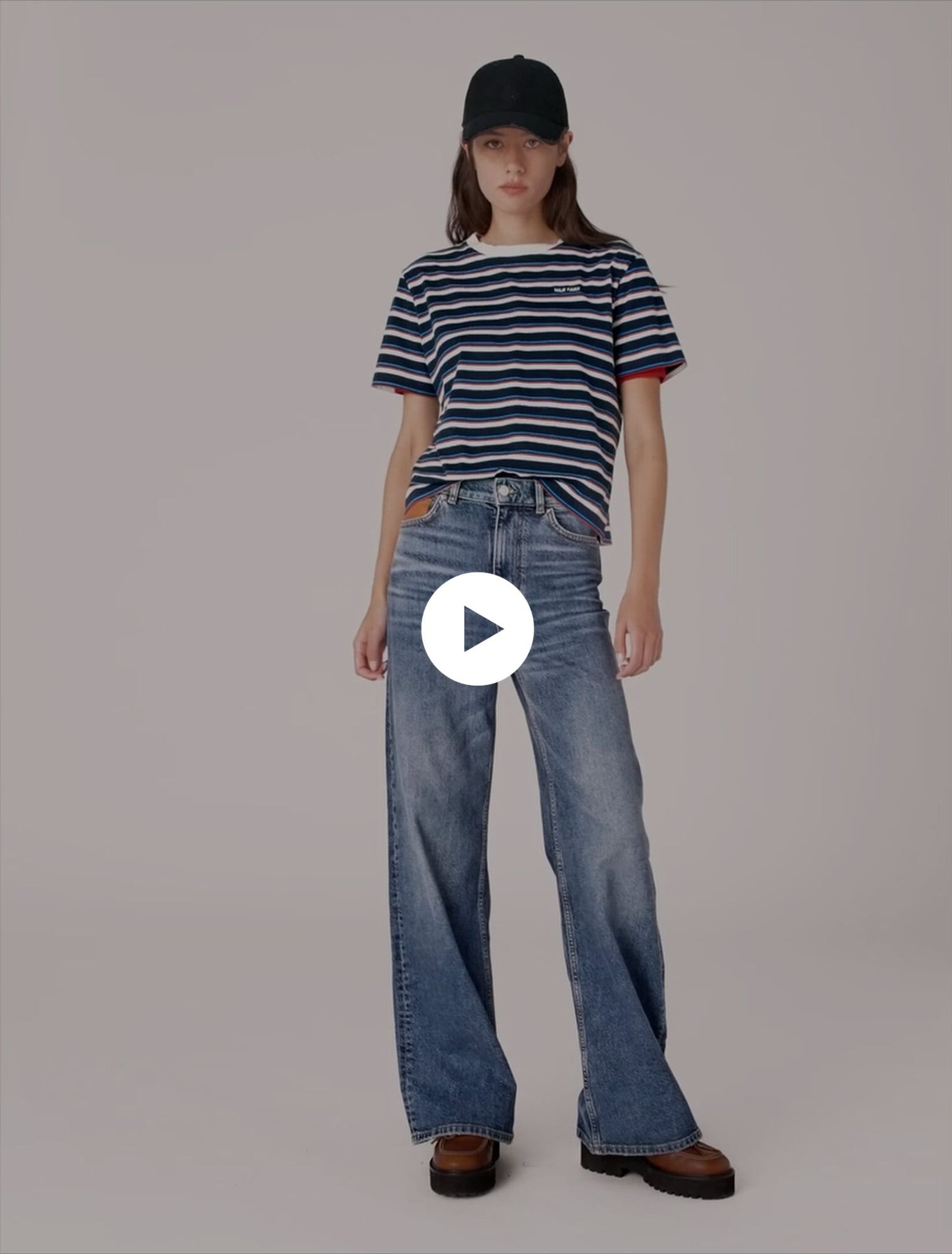 Wide-leg jeans