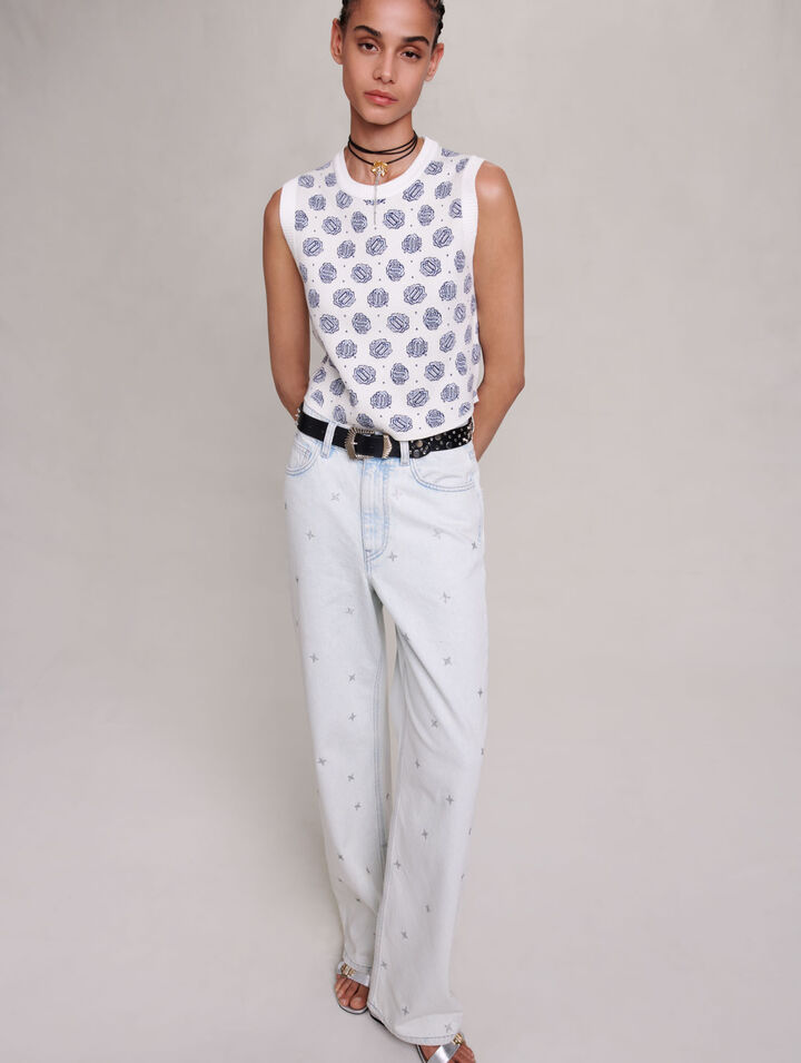 Loose-fitting jeans with rhinestones