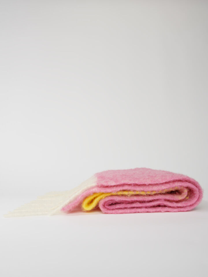 Two-tone scarf
