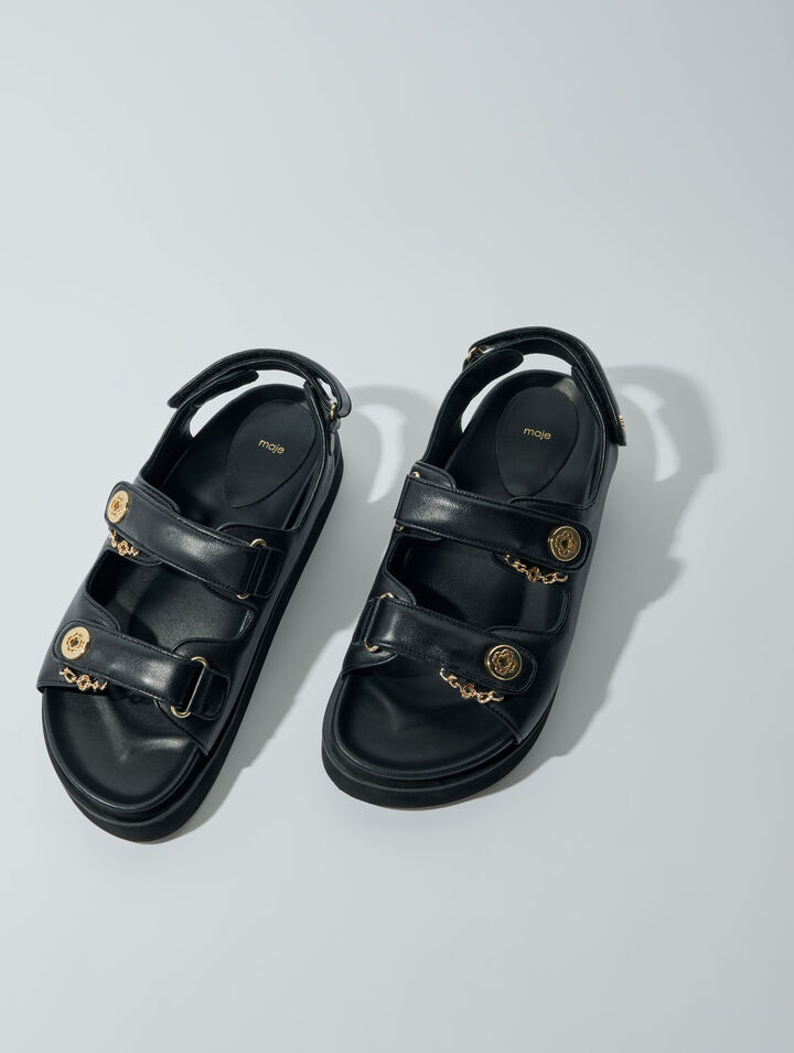 Flat leather sandals