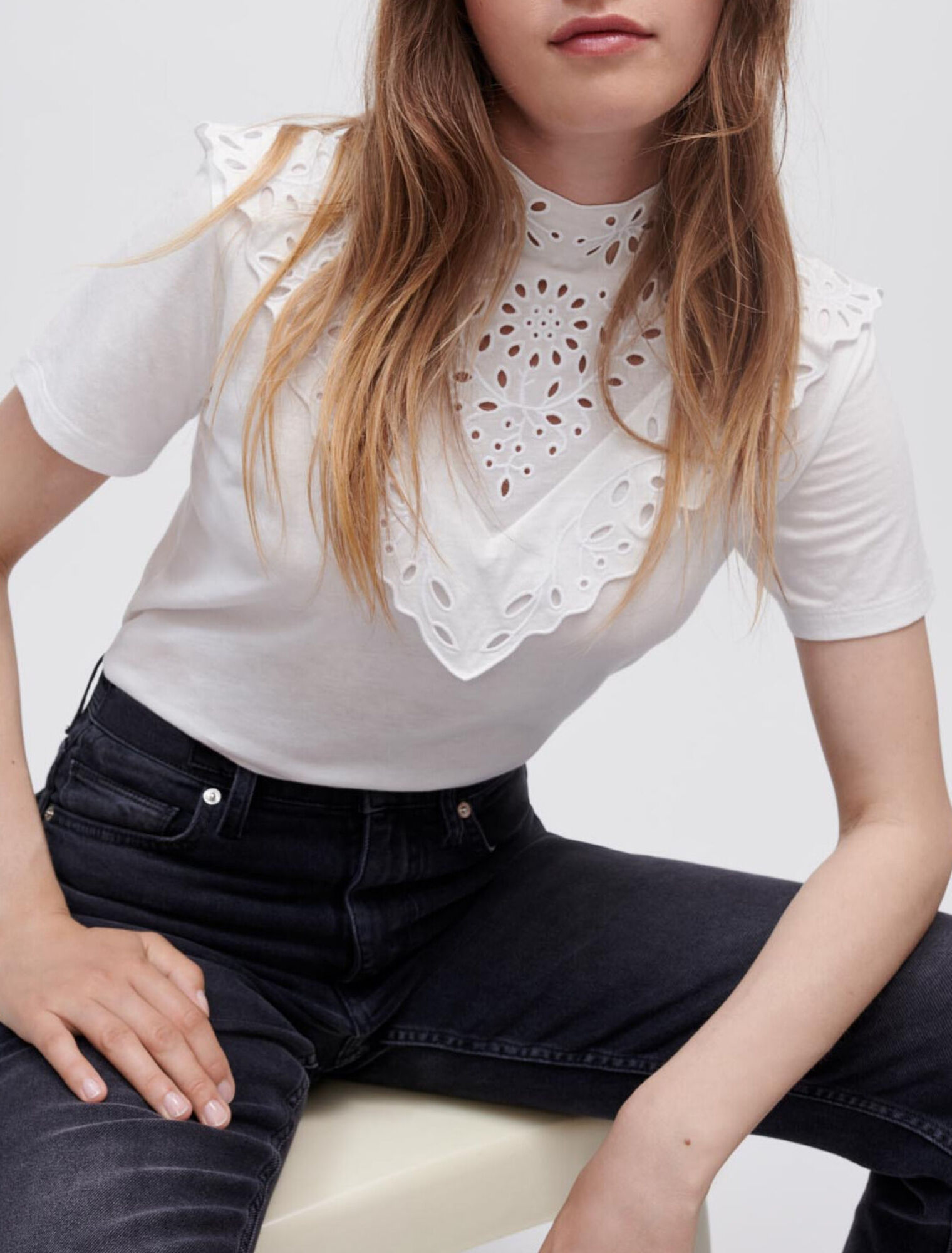T-shirt with embroidery and frills