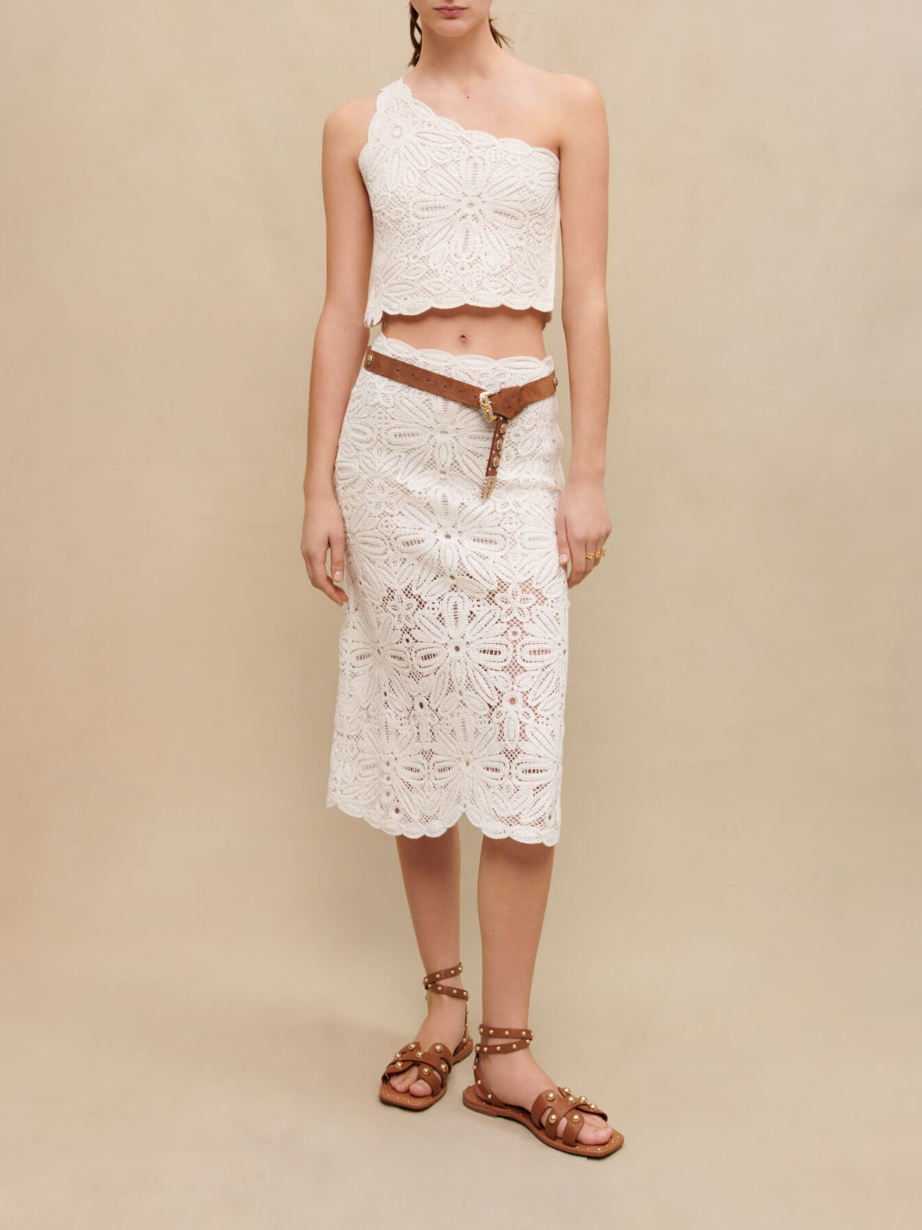 マメクロゴウチ Asymmetric Neck Topトップス ニット 1 白 Asymmetric Neck Knitted Top MM25SS