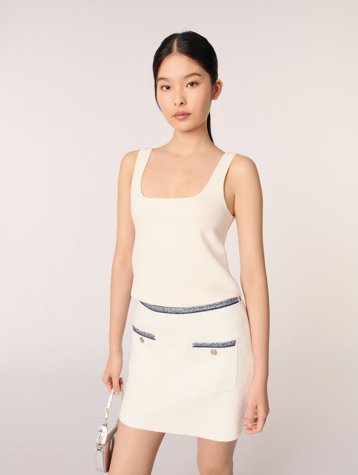 Short skirt with contrasting trim