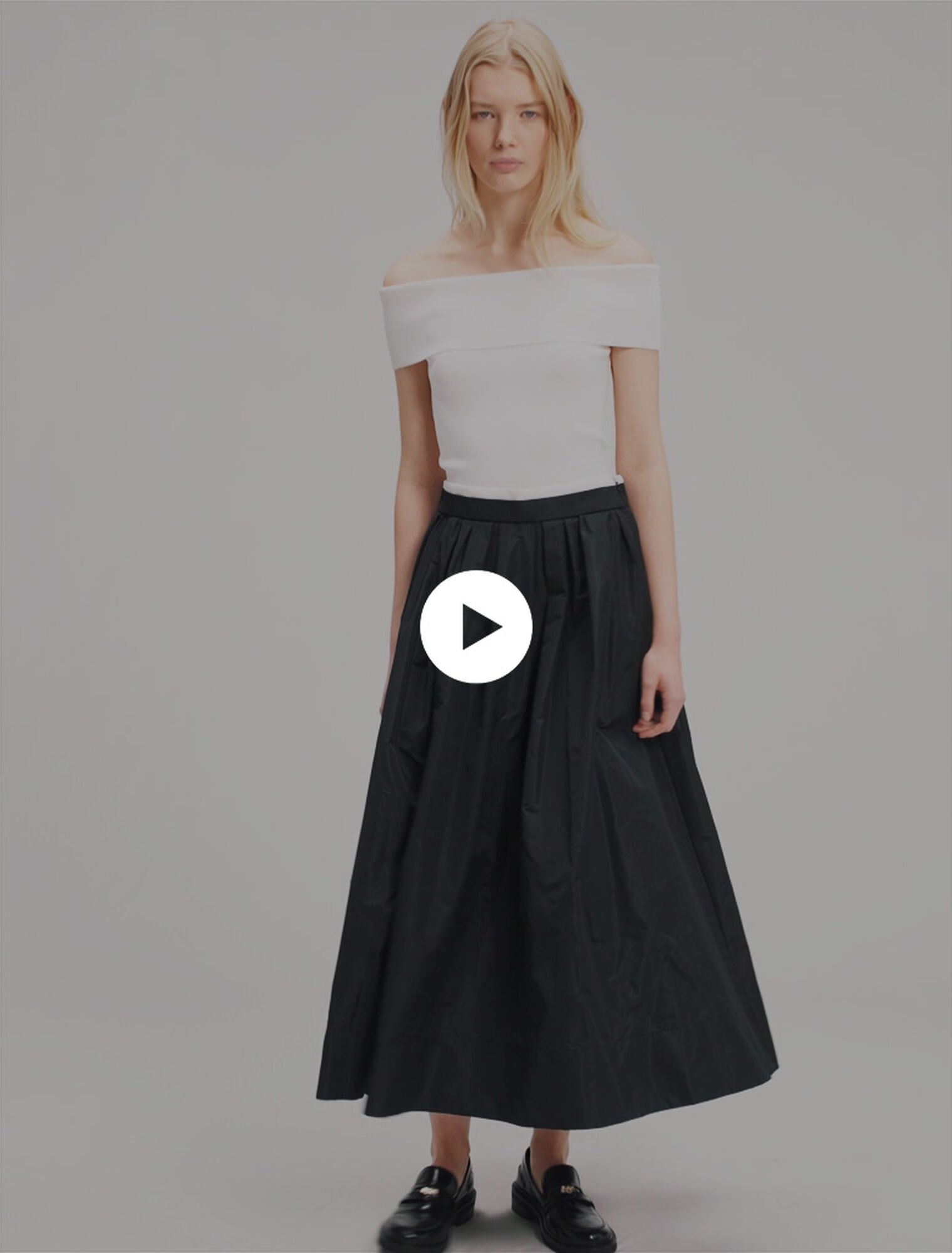 maxi skirt with contrast waistband