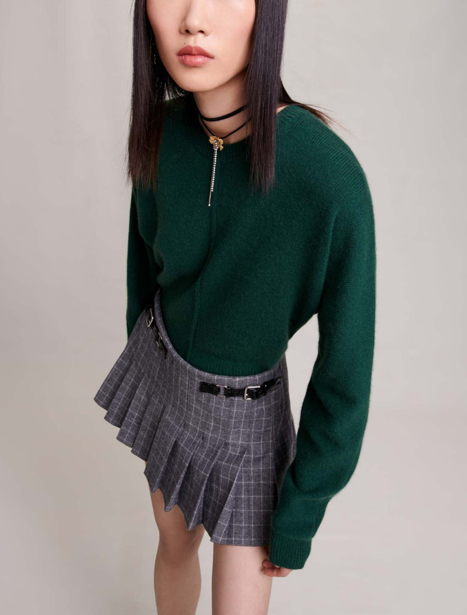 Short pleated skirt