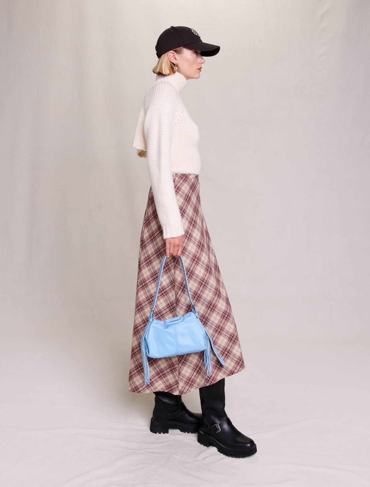 Asymmetrical skirt