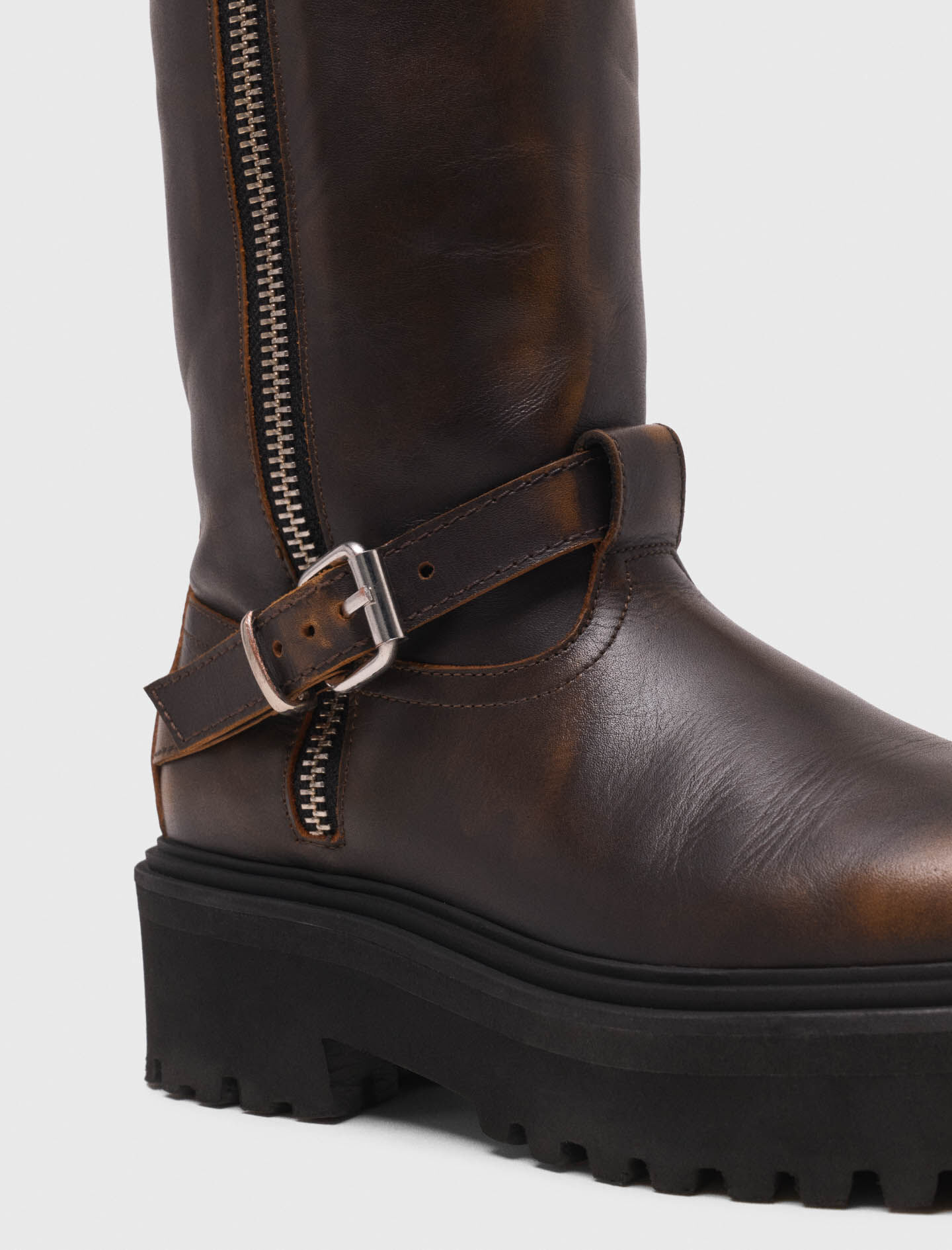 BRUNT ロマンチスト　ブラック Leather biker boots Brown For Women | Maje