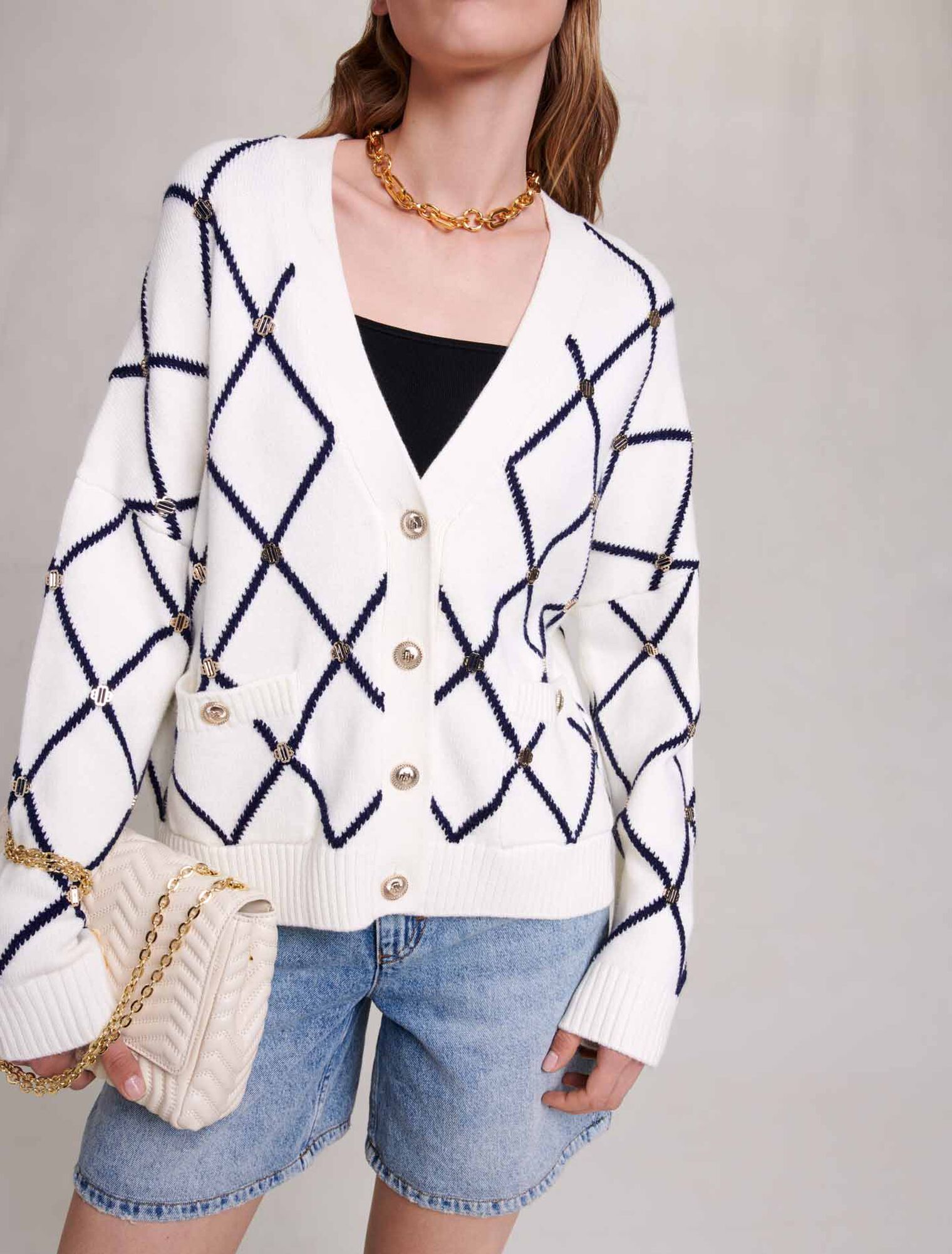 Diamond pattern knitted cardigan
