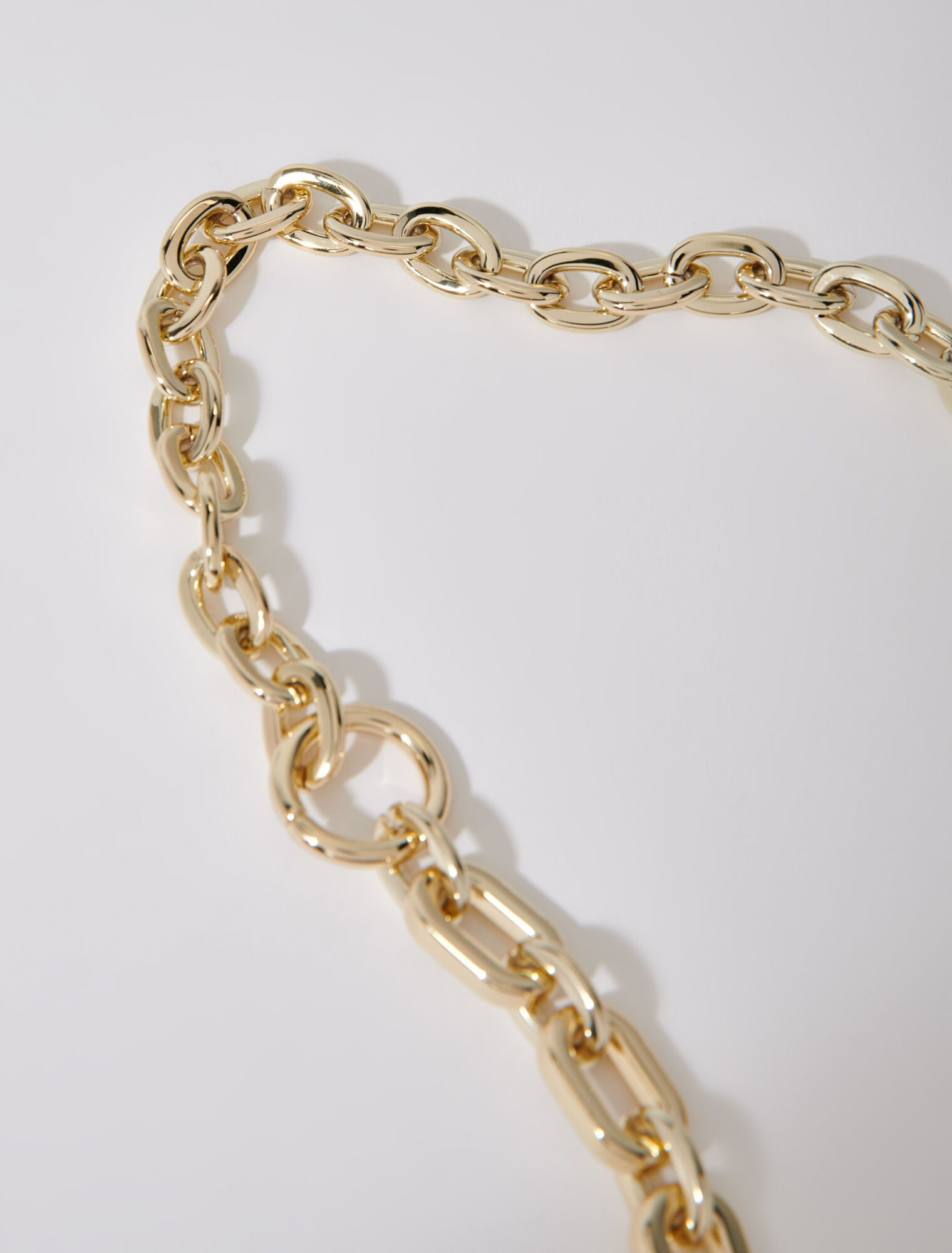 Chain shoulder strap