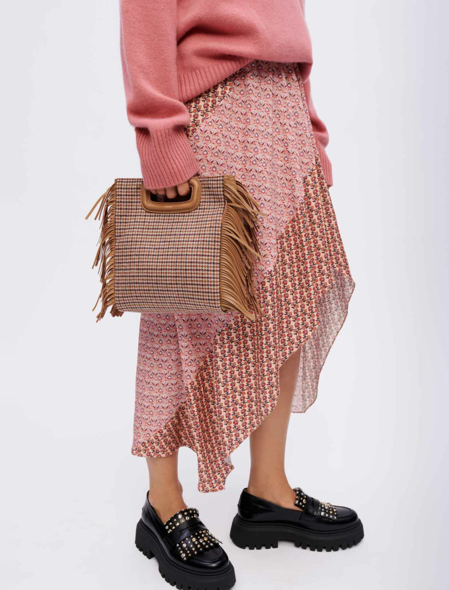 Asymmetrical skirt in print mix
