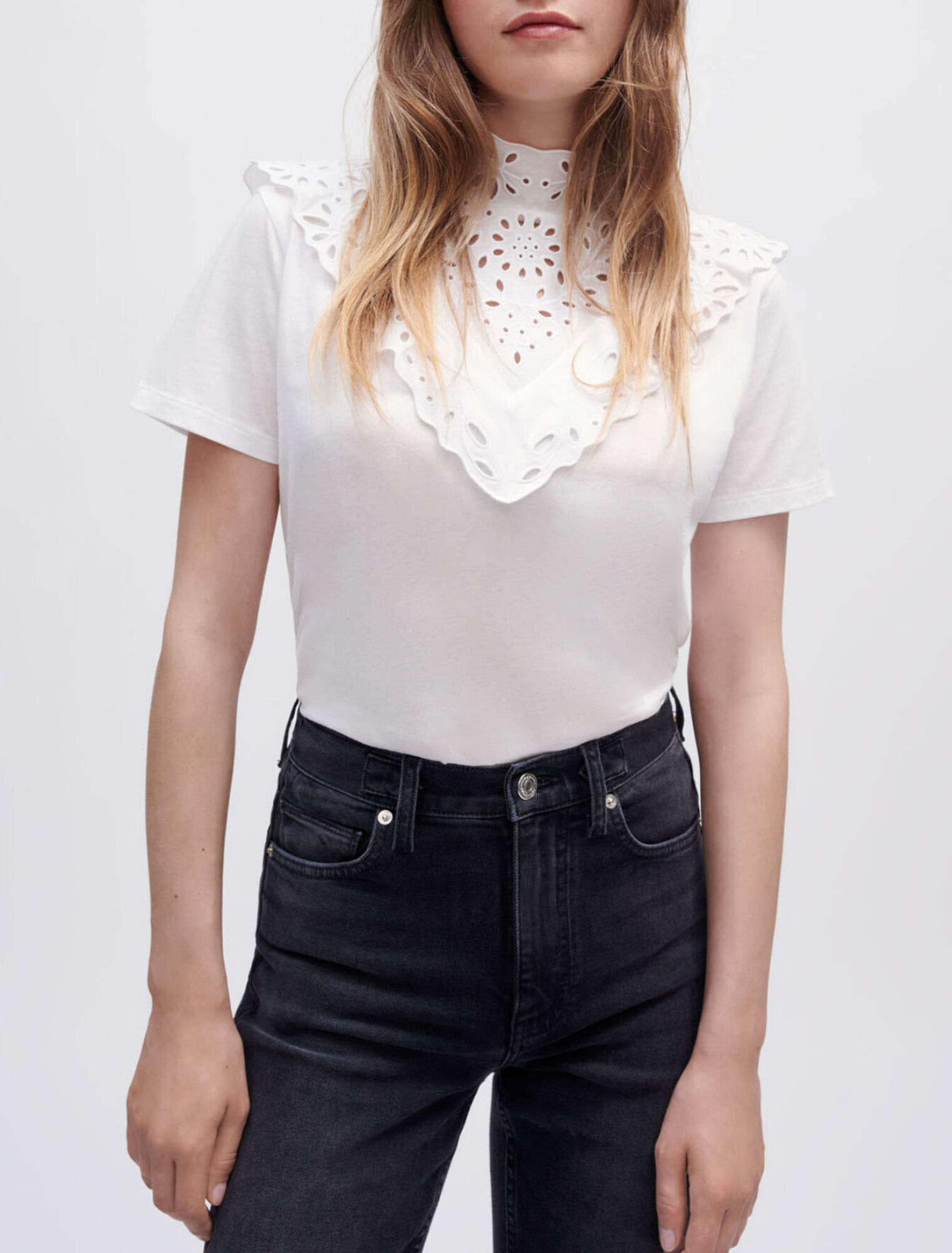 T-shirt with embroidery and frills
