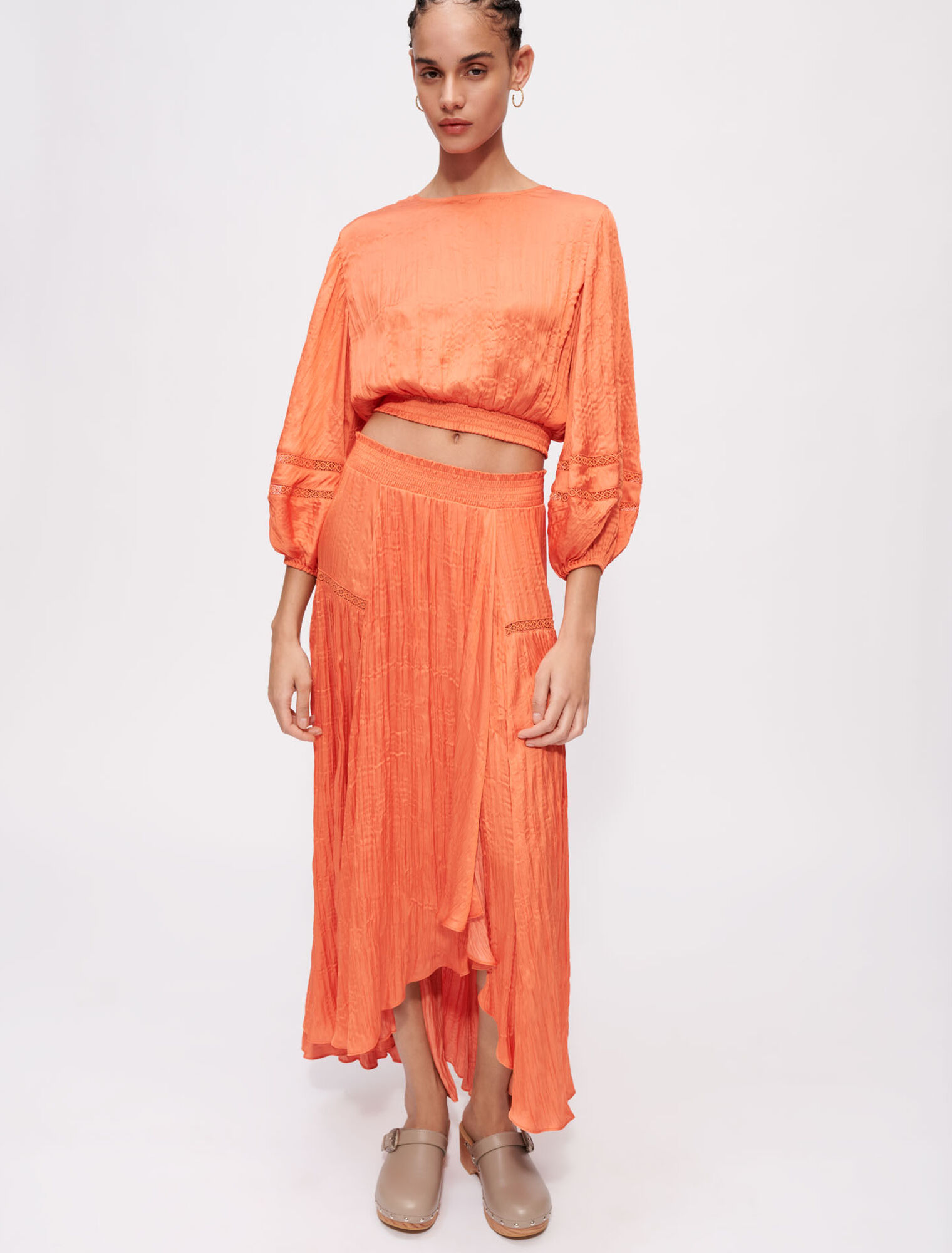 Crinkle-effect satin crop top