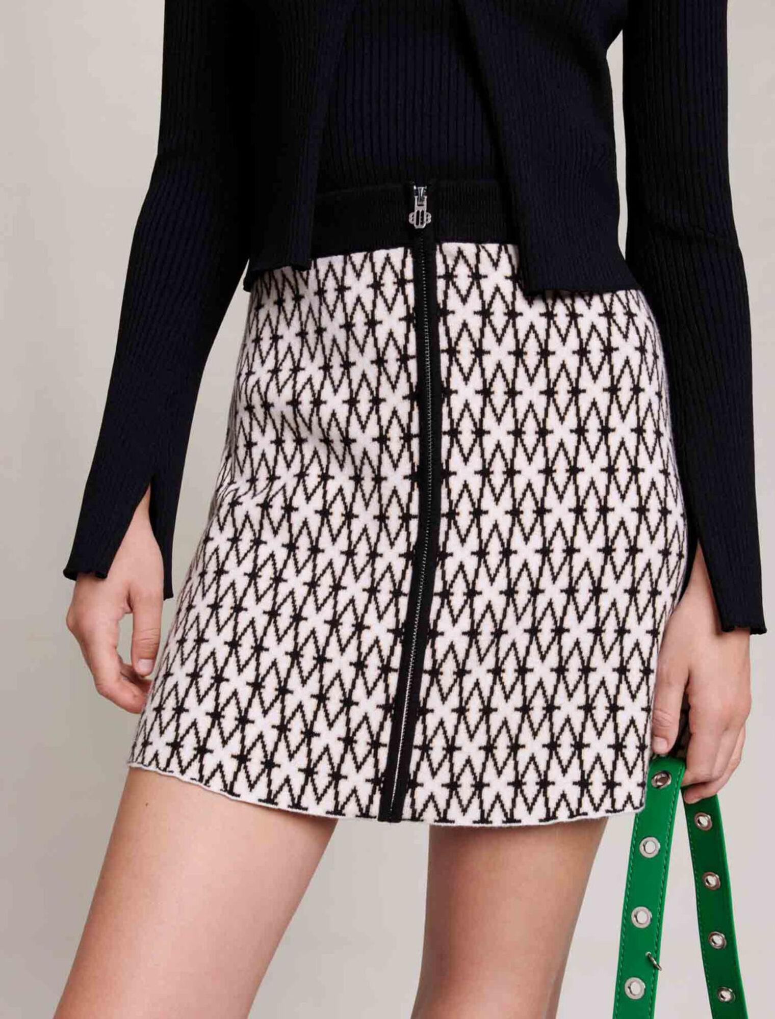 Short monogrammed skirt