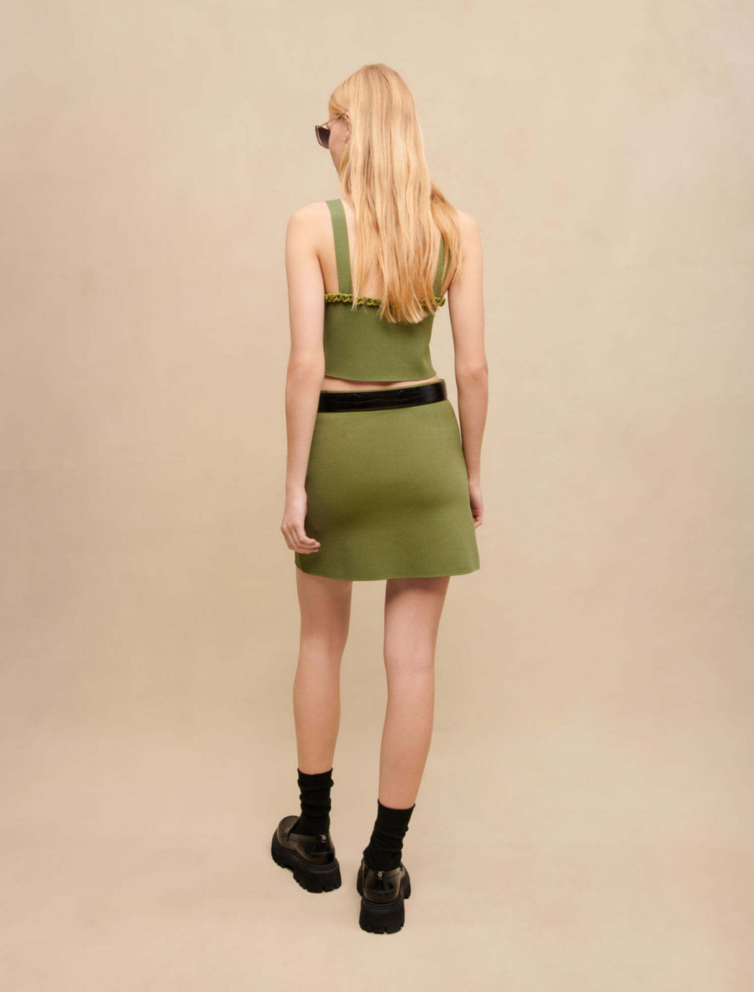 Short skirt with pockets