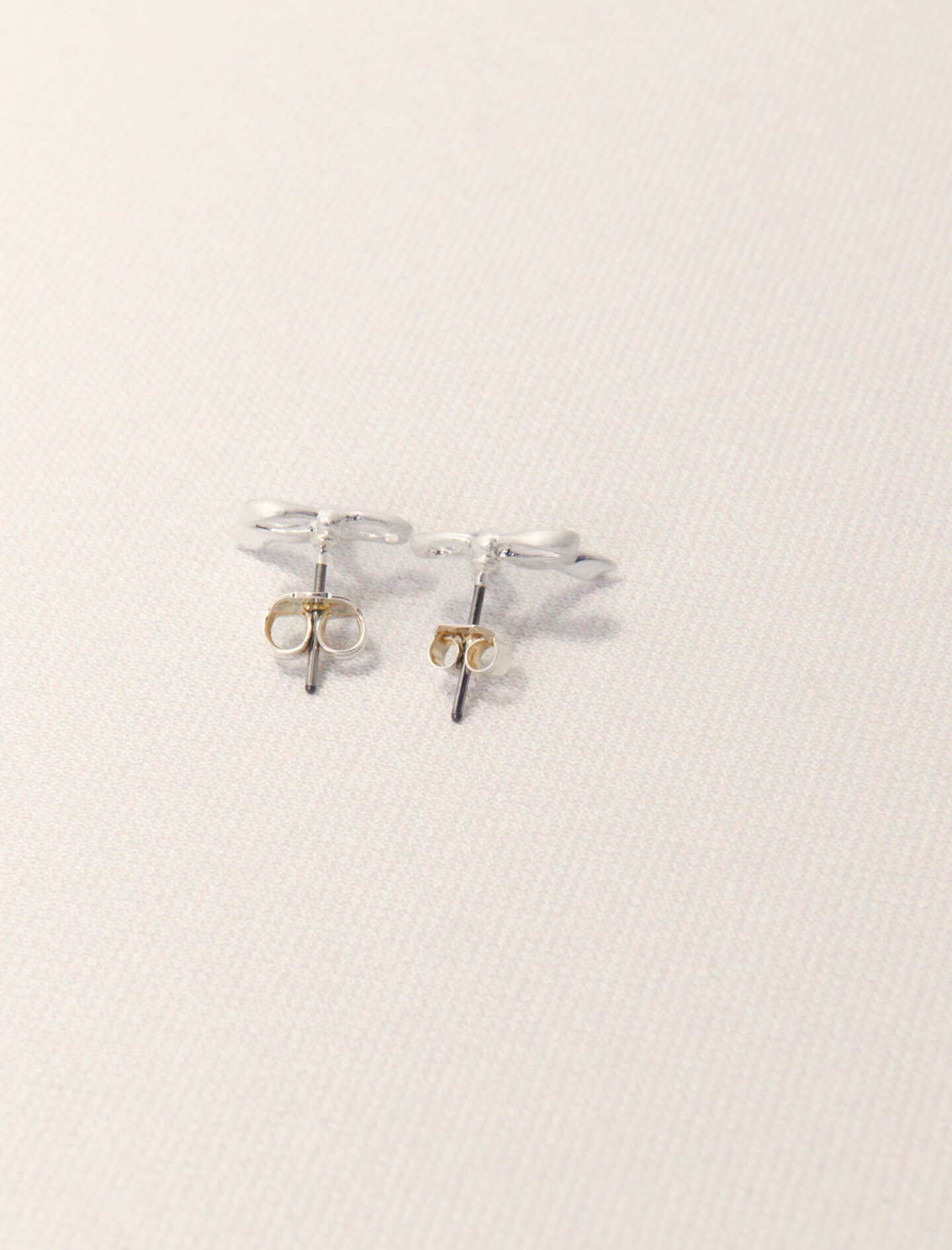 Small bow earrings Black / Gray For Women | Maje