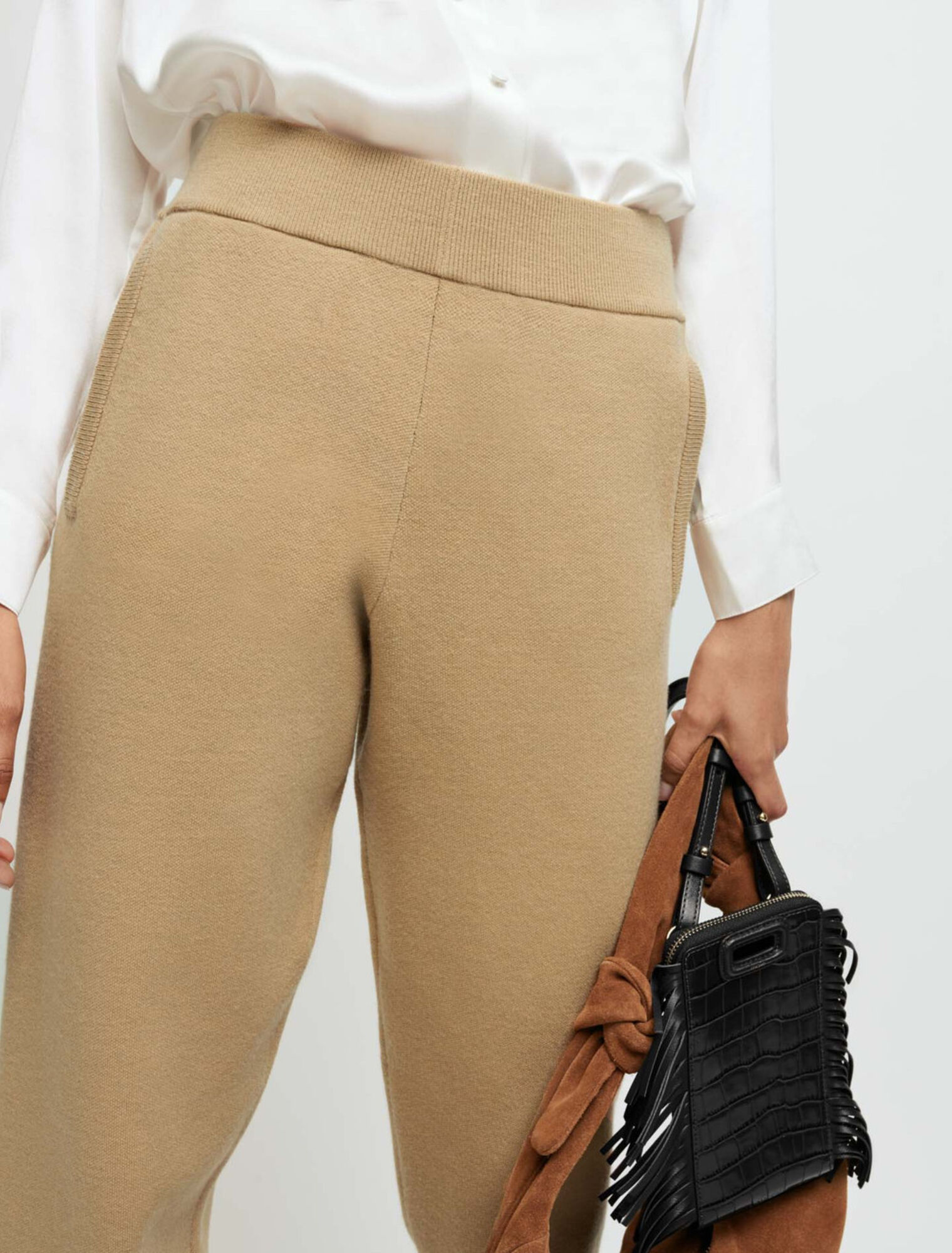 Knitted jogging pants