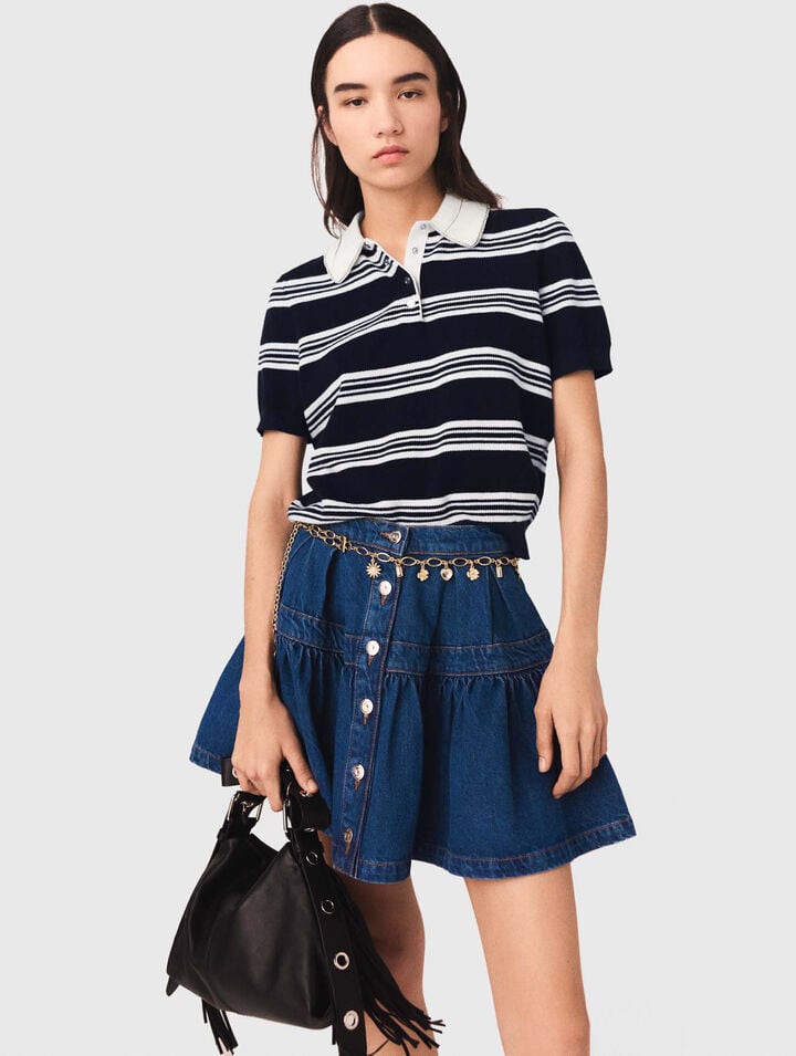 Short denim skirt
