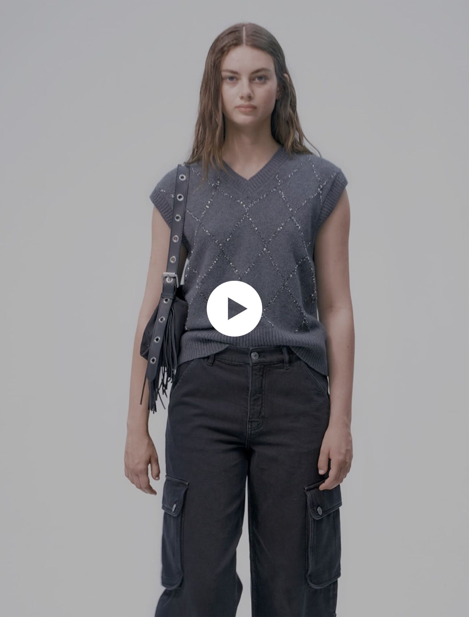 Sleeveless sequin jumper