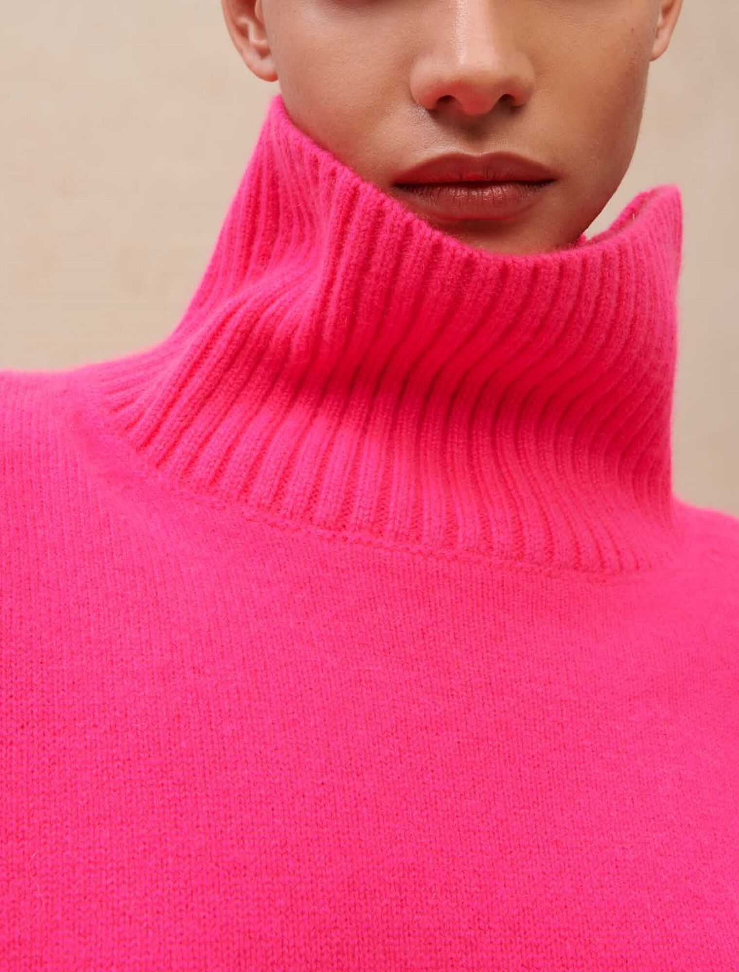 High neck cashmere sweater