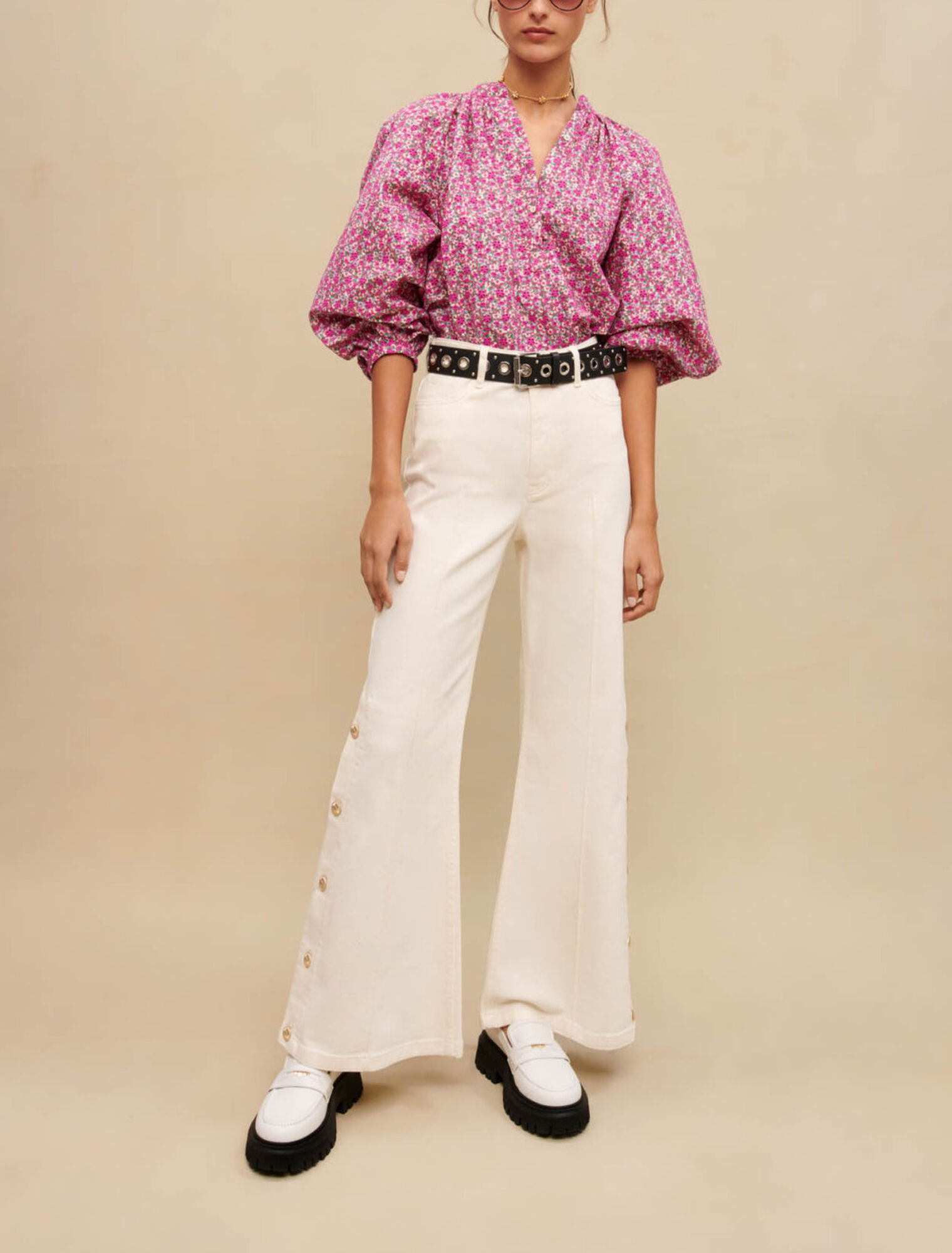 Wide-leg pants with side buttons