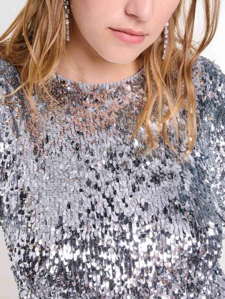 Long-sleeved sequinned top