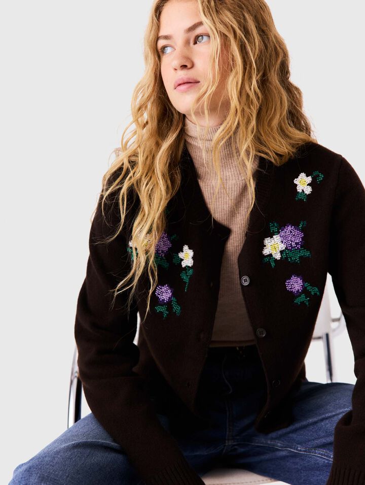 Cardigan with floral embroidery