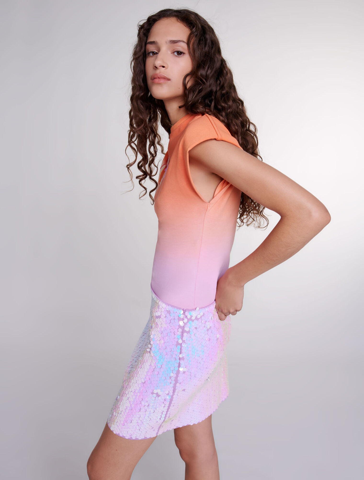 Sequin knit skirt