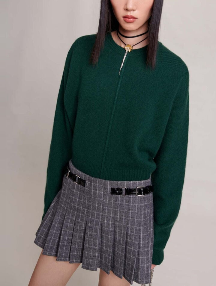 Short pleated skirt