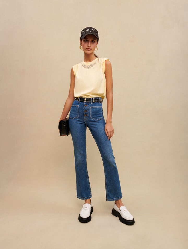 Double-pocket jeans with a slight flare