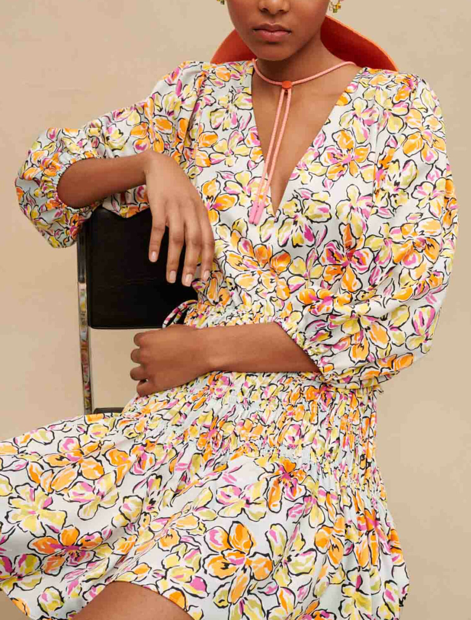 Short floral printed dress