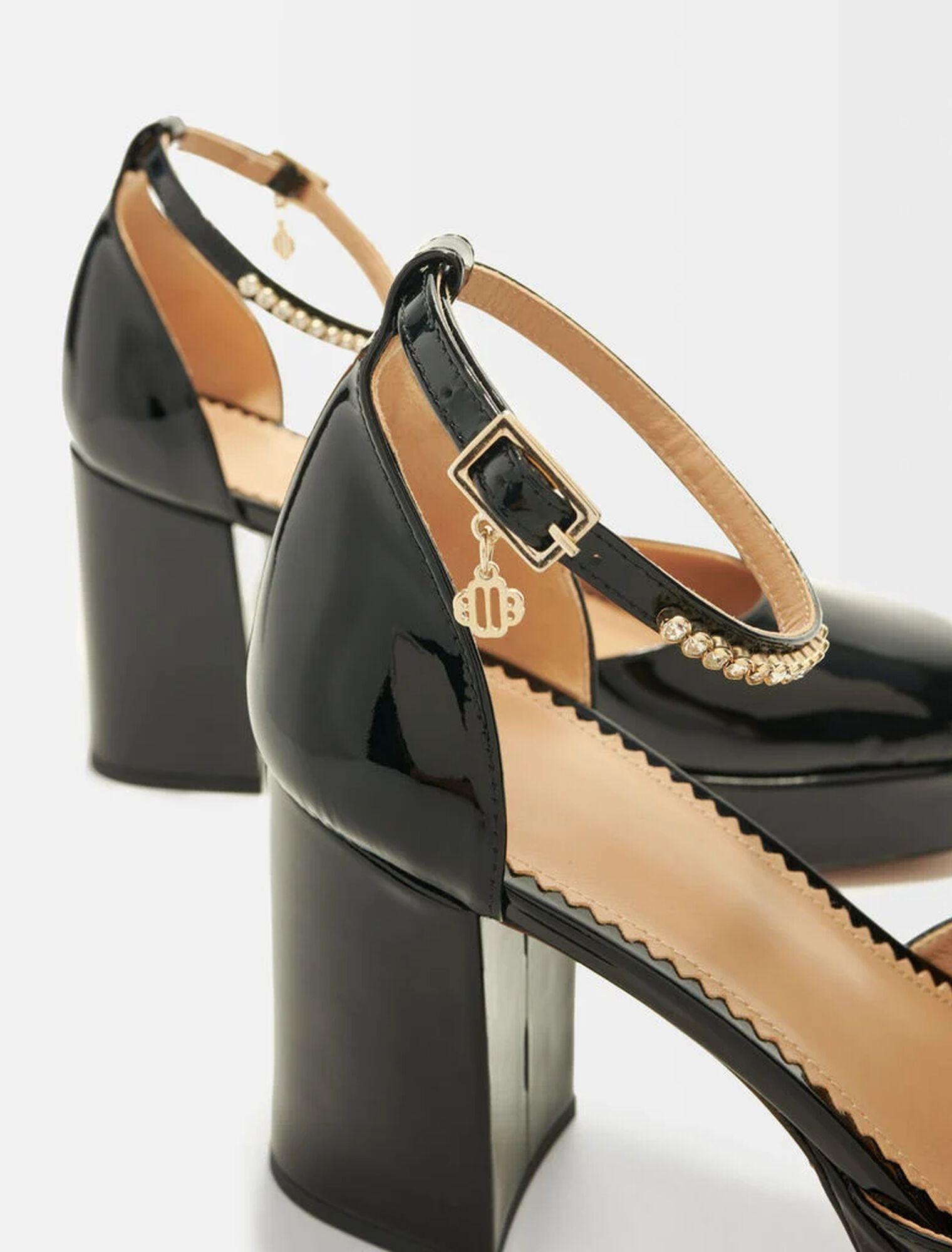Patent platform pumps