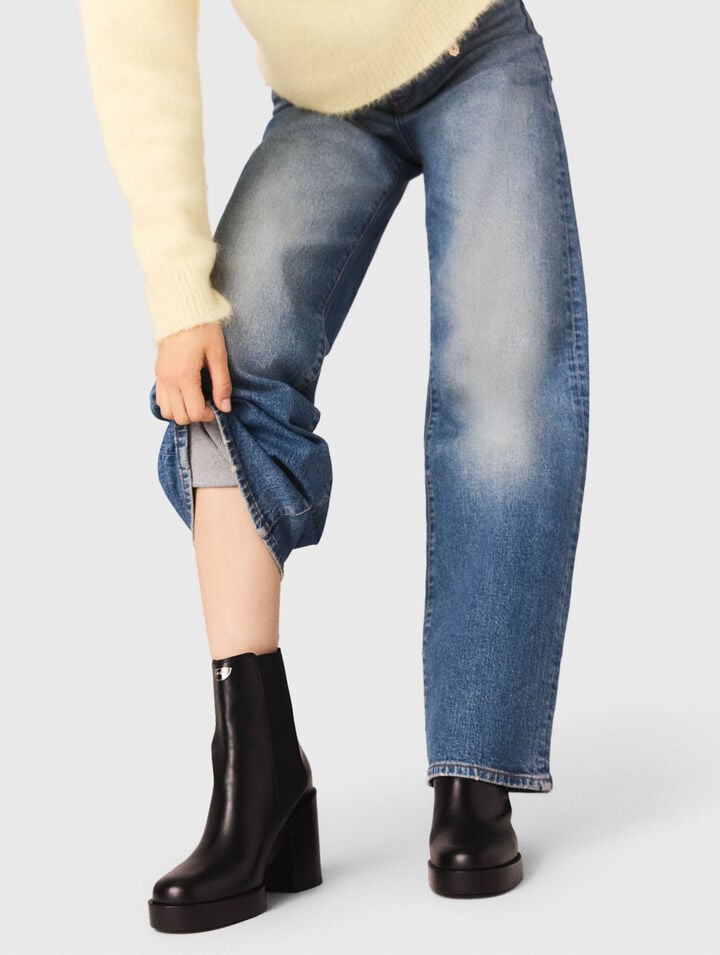 Heeled leather Chelsea boots