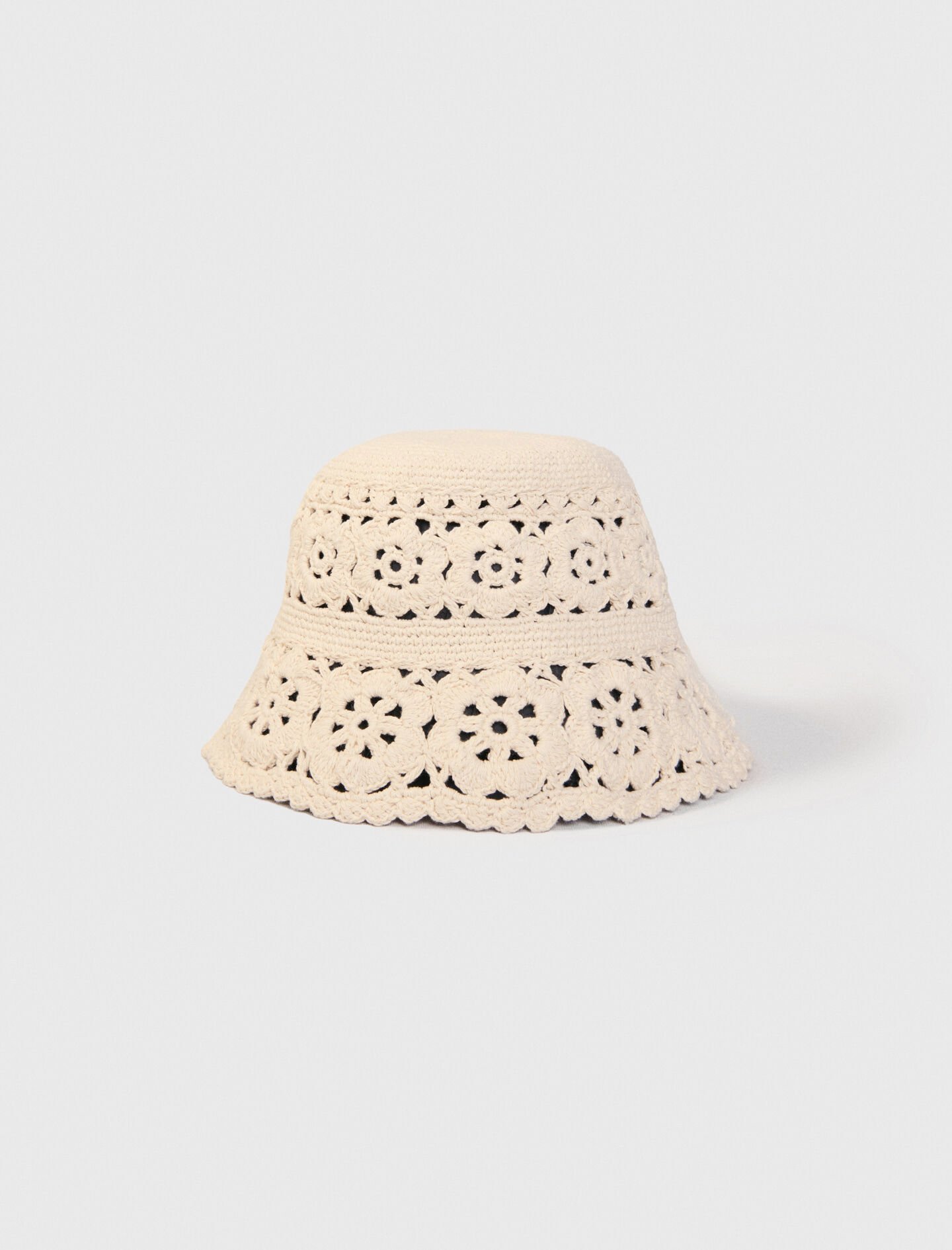 ■MARNI■ Embroidered Logo Crochet Bucket Hat Lily White CLM Marni WHITE COTTON CROCHET HAT WITH MARNI MENDING | REVERSIBLE