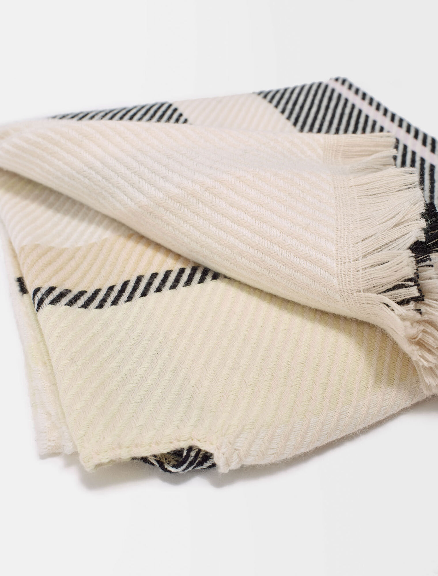 Jacquard poncho