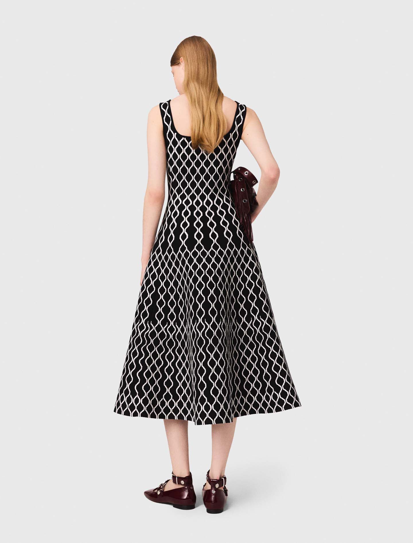 ■MOJO ESPIN(模造エスピン)Line Detail Round Dress Jacquard knit midi dress Bicolor For Women | Maje