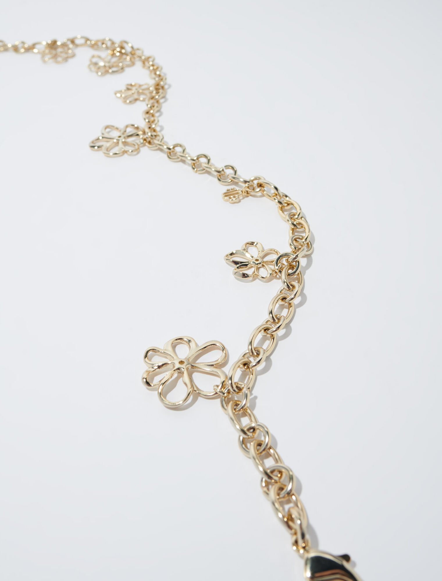 Chain belt with flowers