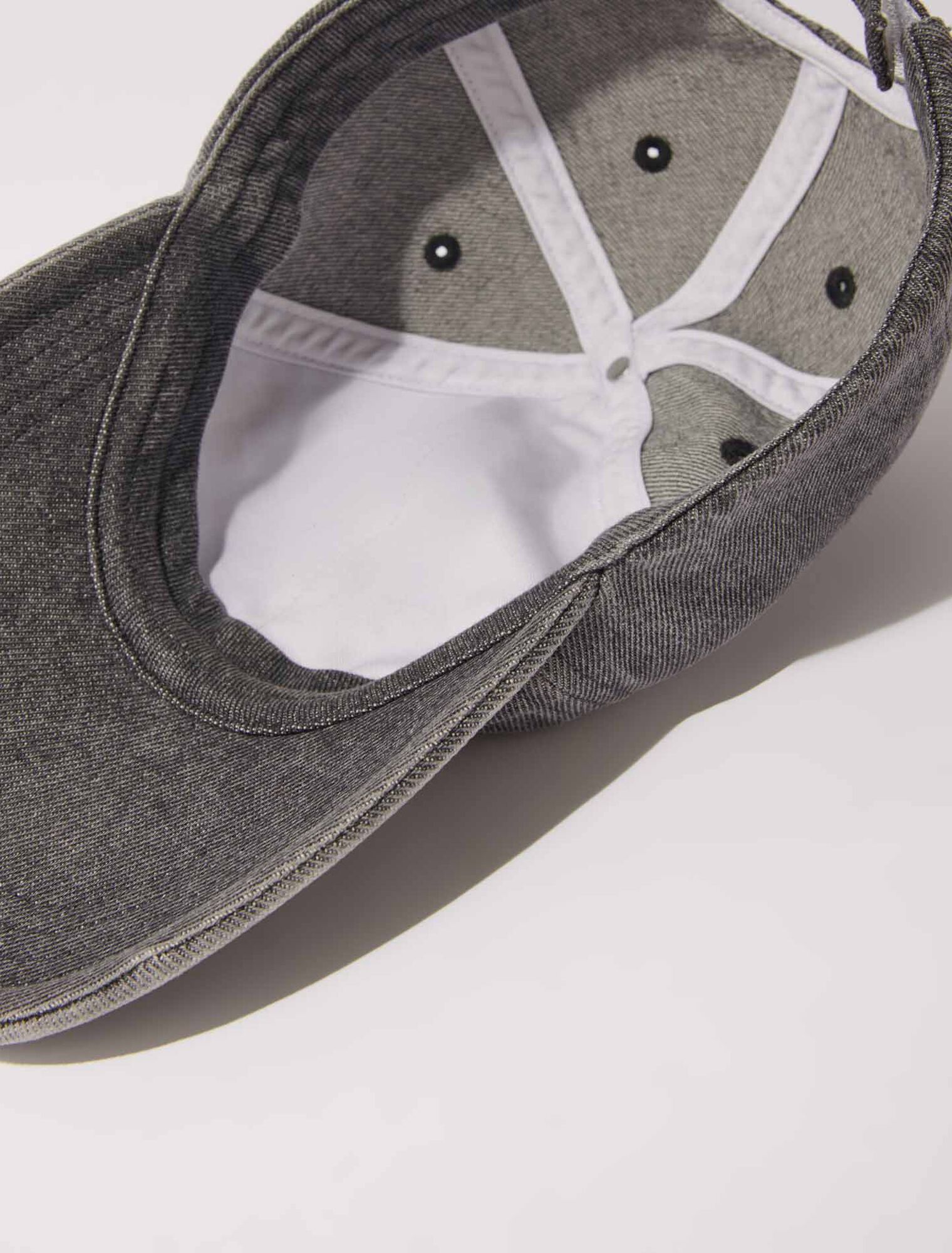 Saint Honor&eacute; denim cap