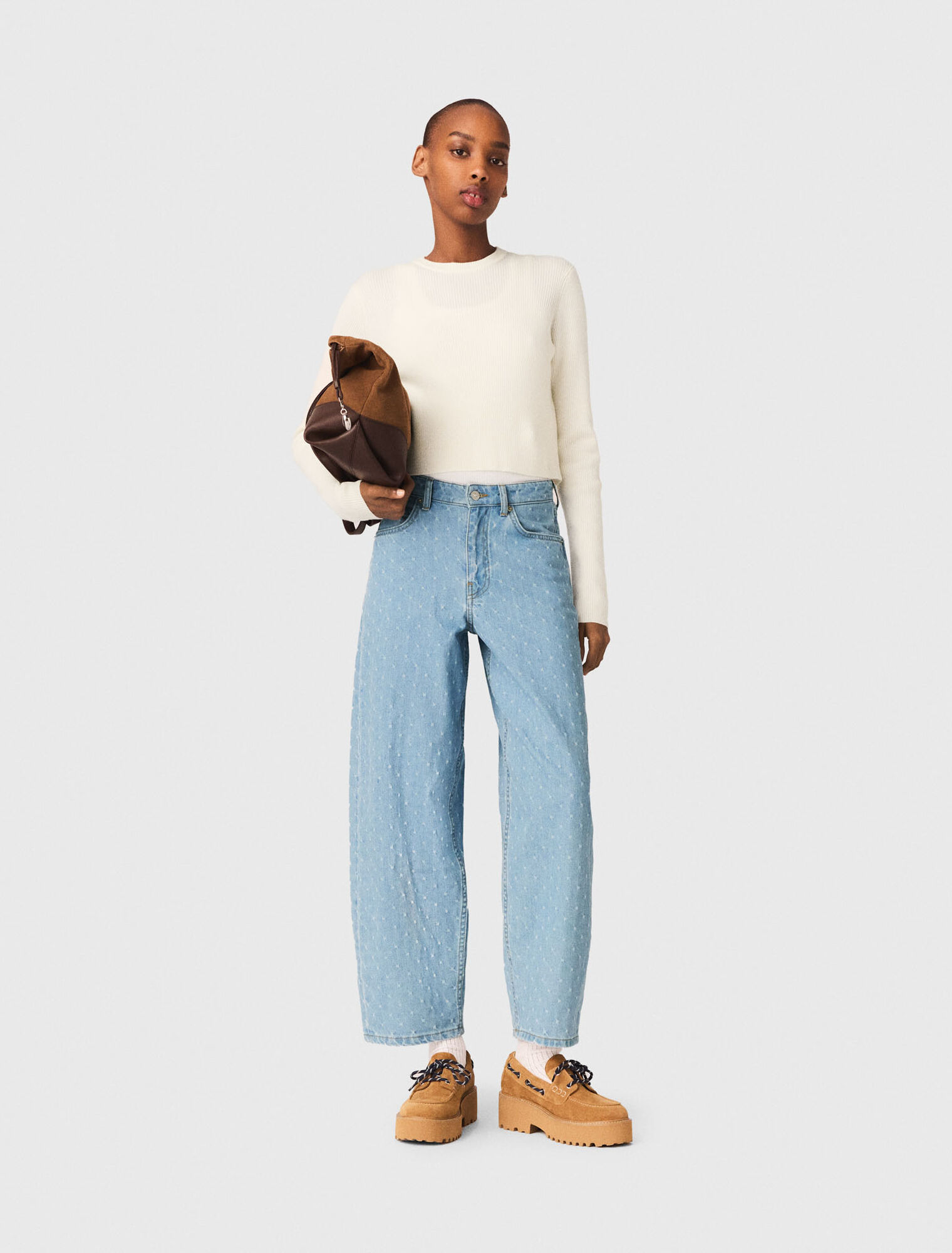 Jewel-button back jumper