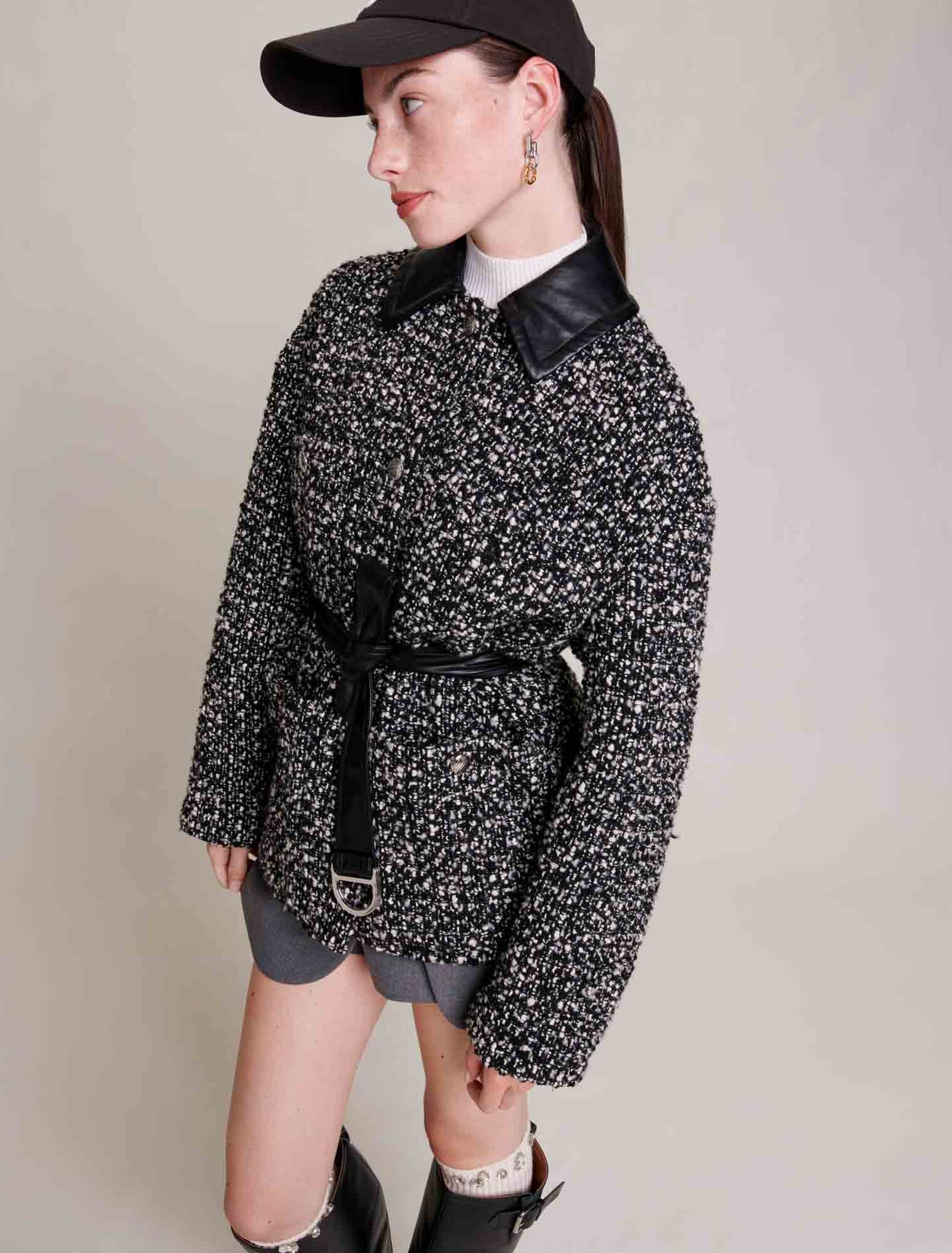 Short tweed coat