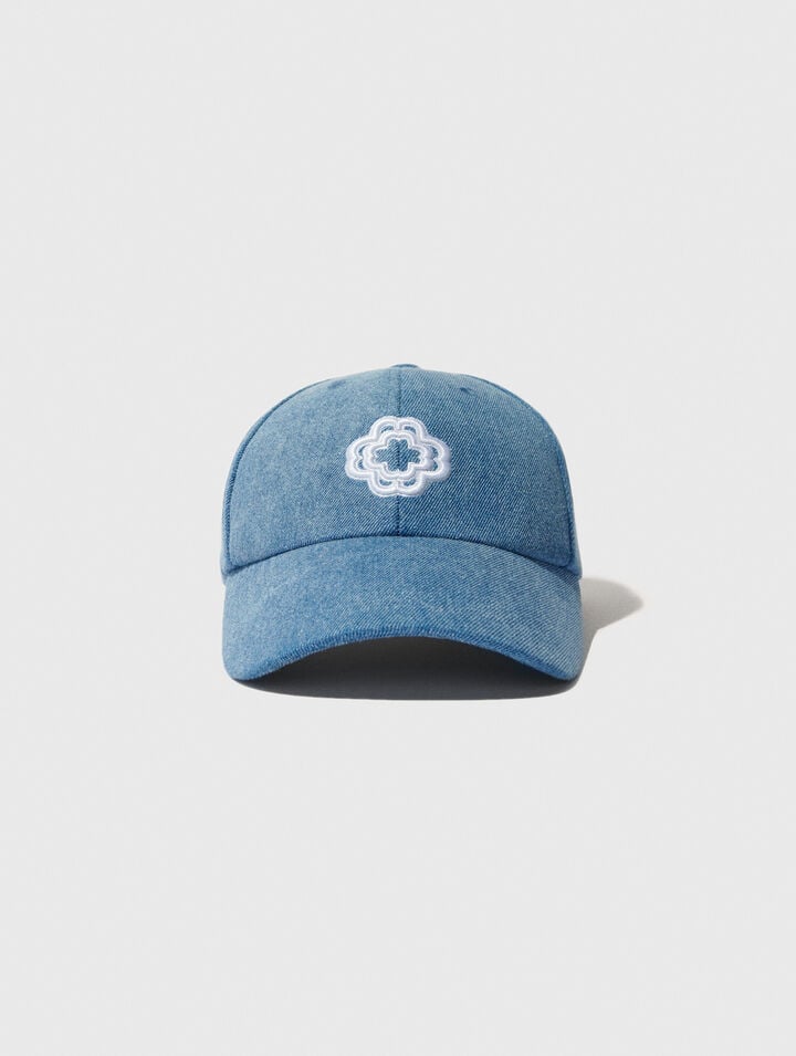 Denim cap with clover logo